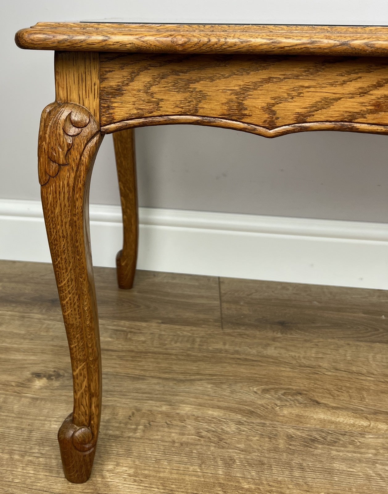 Coffee Table Vintage French Style Oak Carved Glass Top Side Table LOT 631012