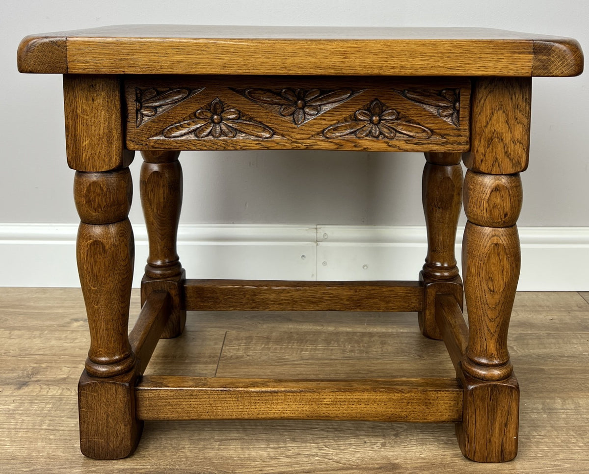 Pair of Bedside Tables Vintage French Oak Nightstands Carved Cabinets LOT 62124