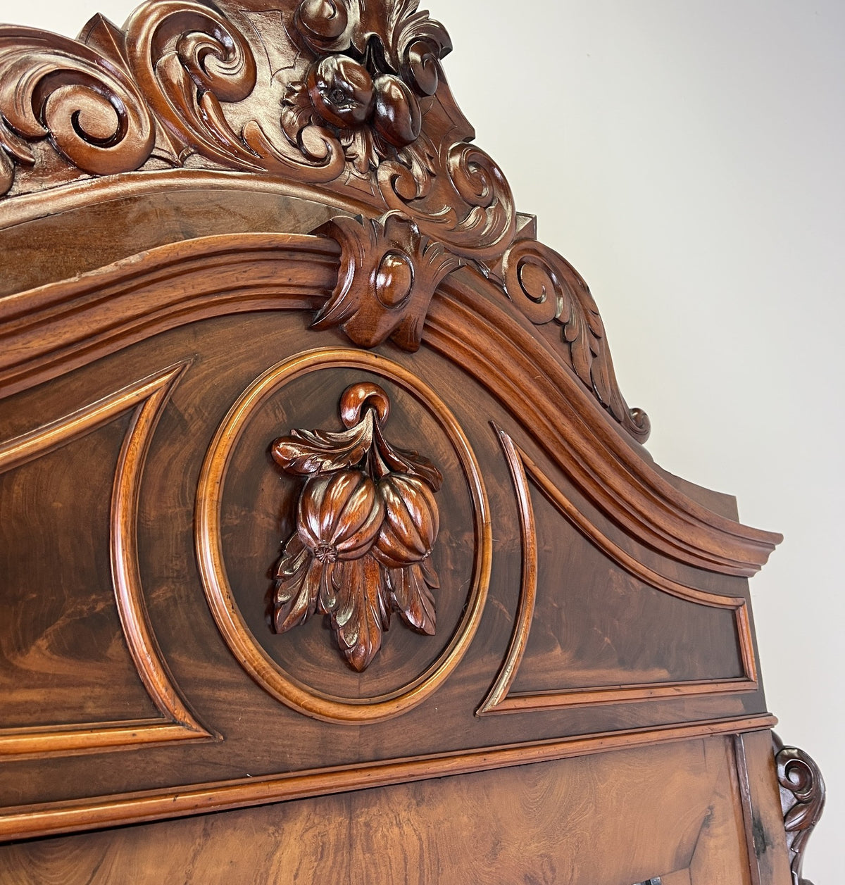 Wardrobe Antique French Style Burr Walnut Mirrored Carved Armoire LOT 6512