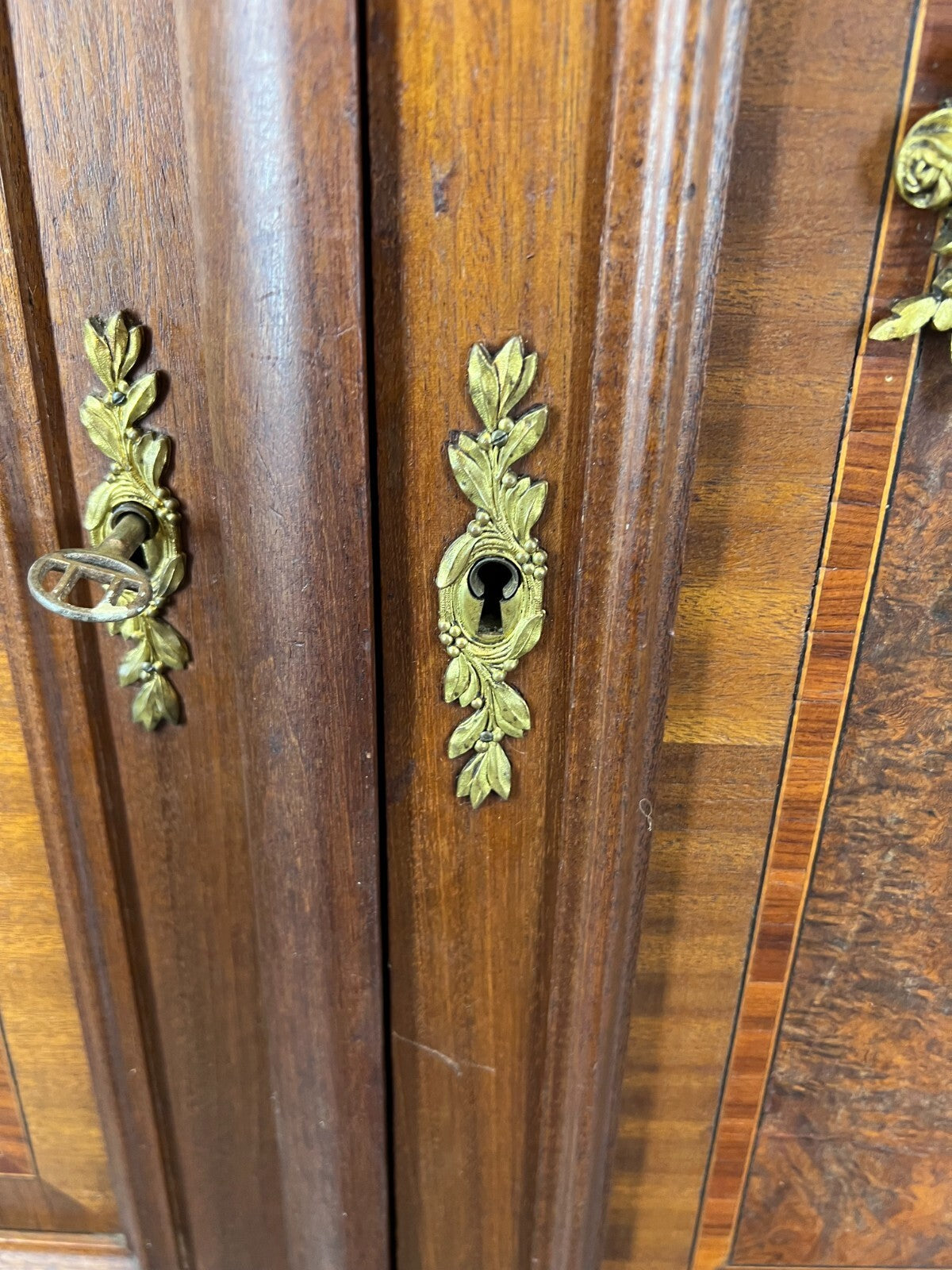 Sideboard Antique French Marble Top Inlaid Brass Detail Carved Cabinet LOT 23828