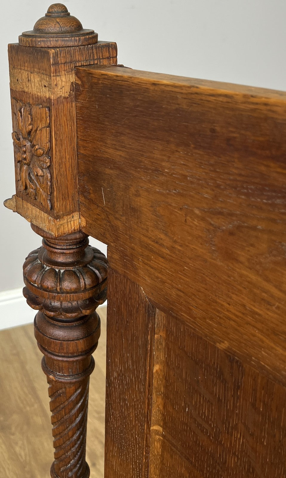 Bed Antique French Style Oak Double Bed Frame Carved Headboard LOT 615118