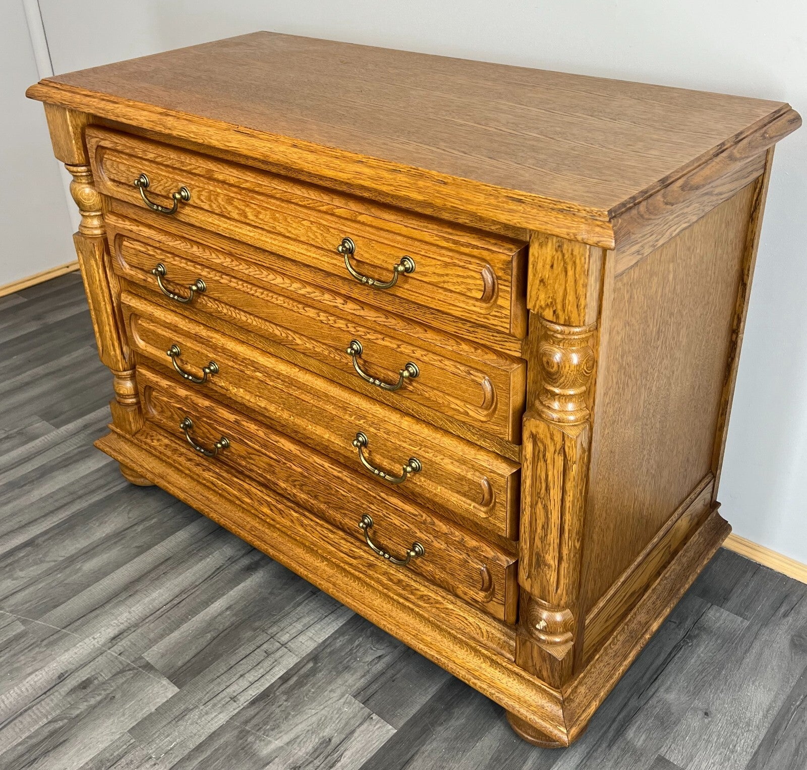 Chest of Drawers Vintage French Style Sideboard Carved Cabinet LOT 29393