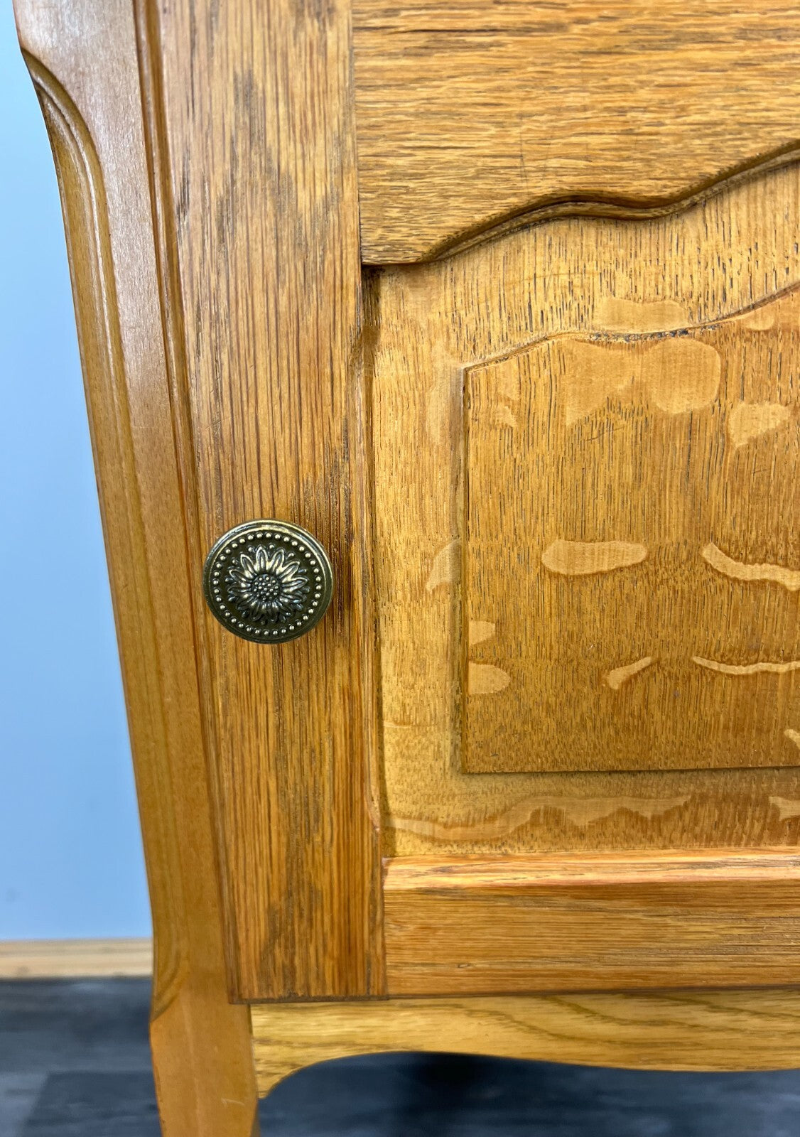 Bedside Table Vintage French Louis XVI Style Oak Cabinet Nightstand LOT 37284