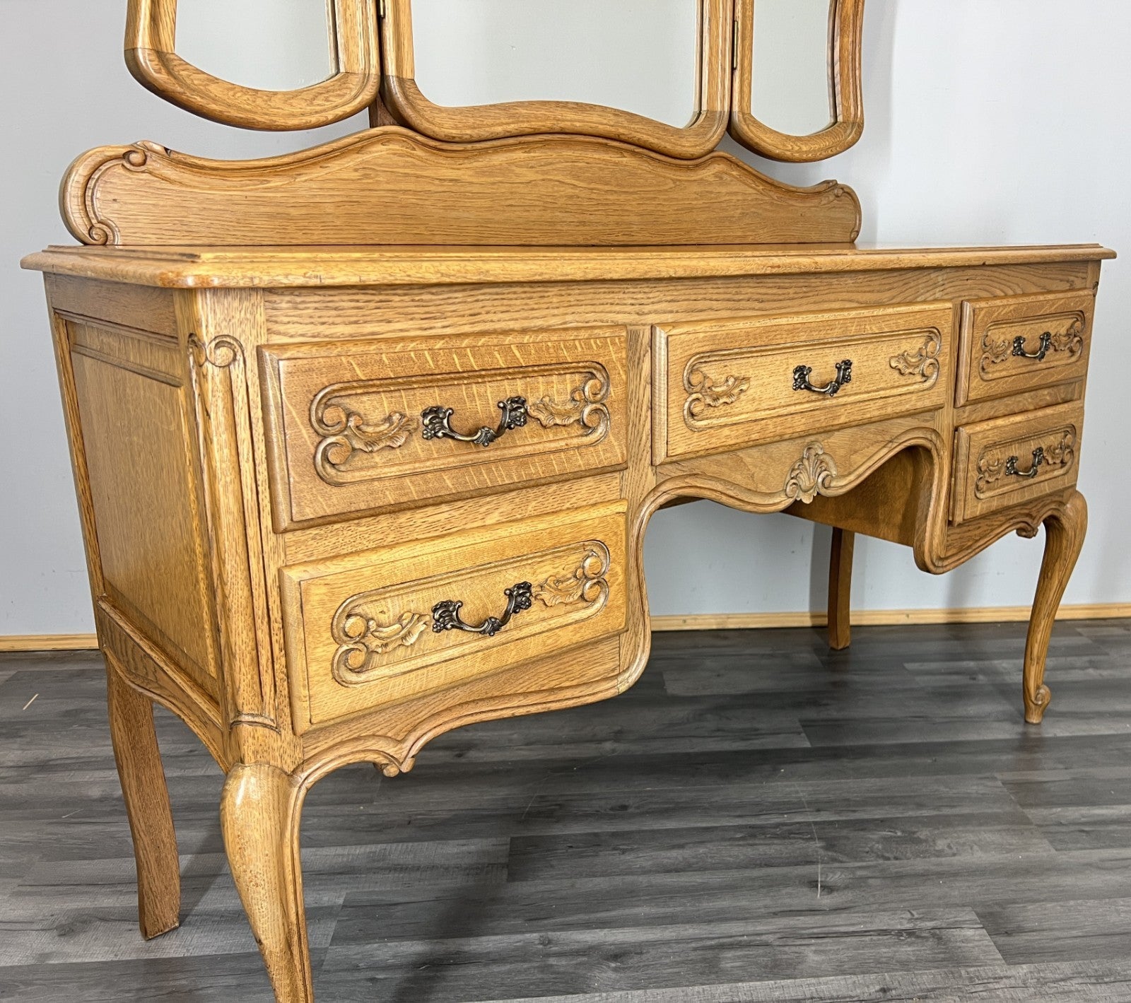 Vintage Dressing Table with Mirror French Oak Louis Vanity Table Makeup LOT 45544