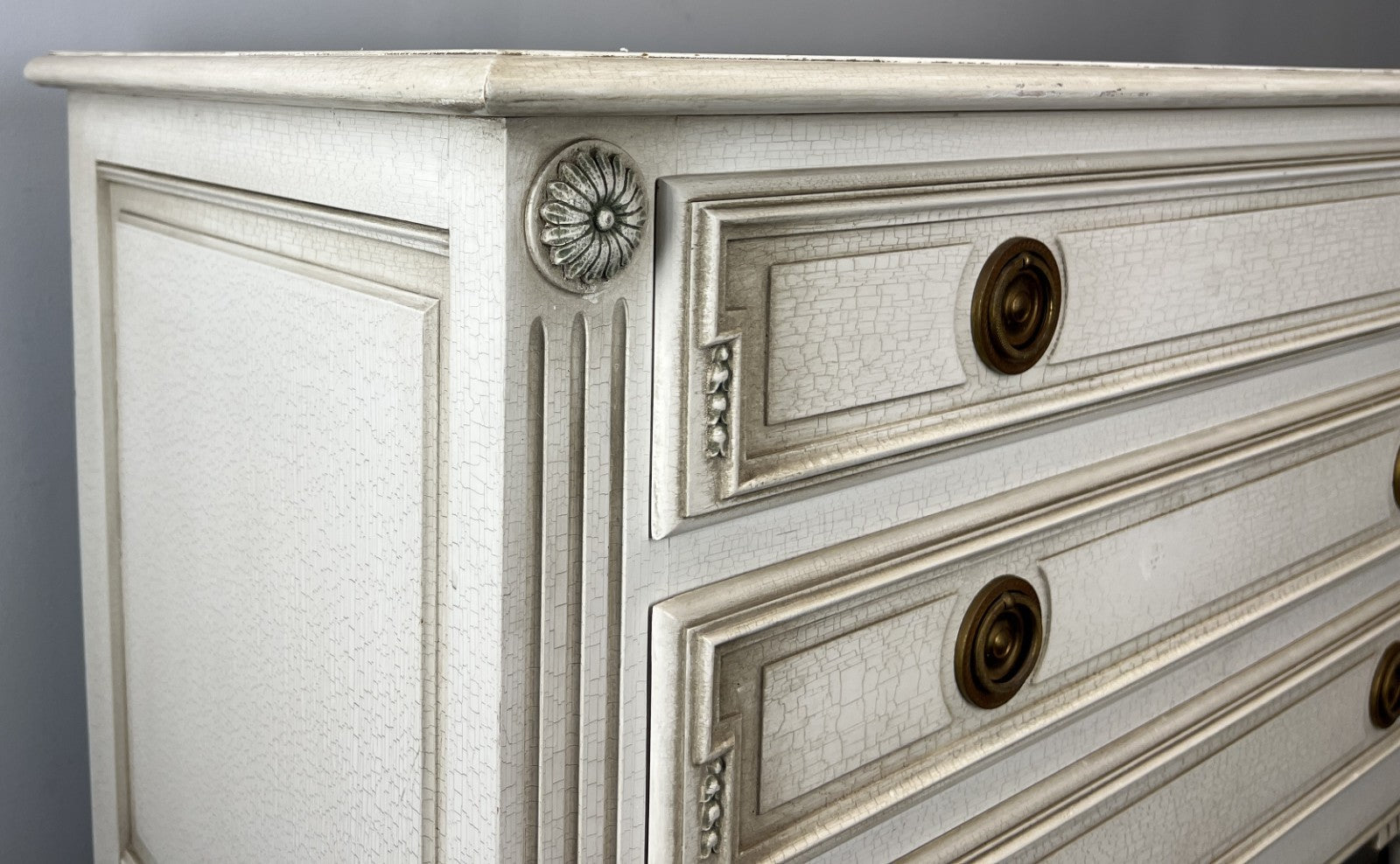 Chest of Drawers Vintage Shabby Chic 3 Drawer Painted Cream Cabinet LOT 44056