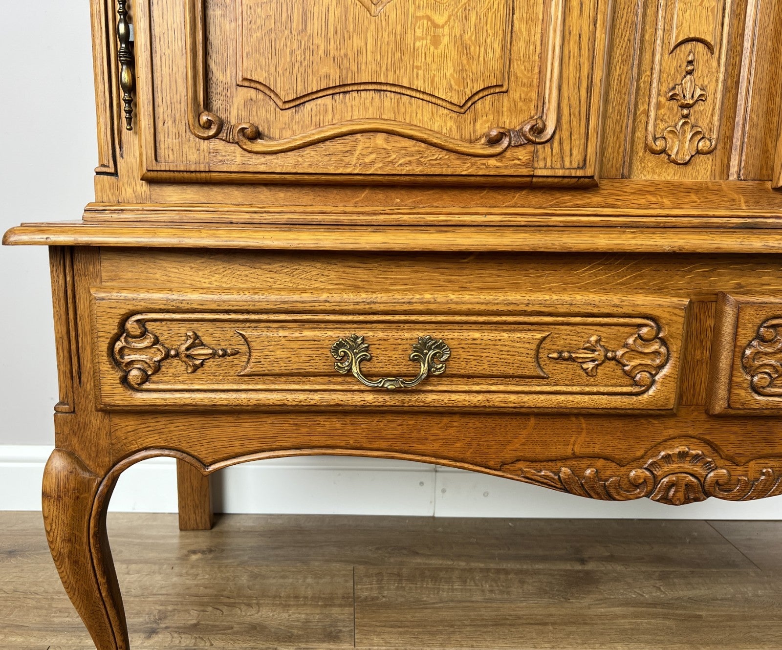 Cabinet Vintage French Louis XVI Oak Display Buffet Carved Sideboard LOT 63165