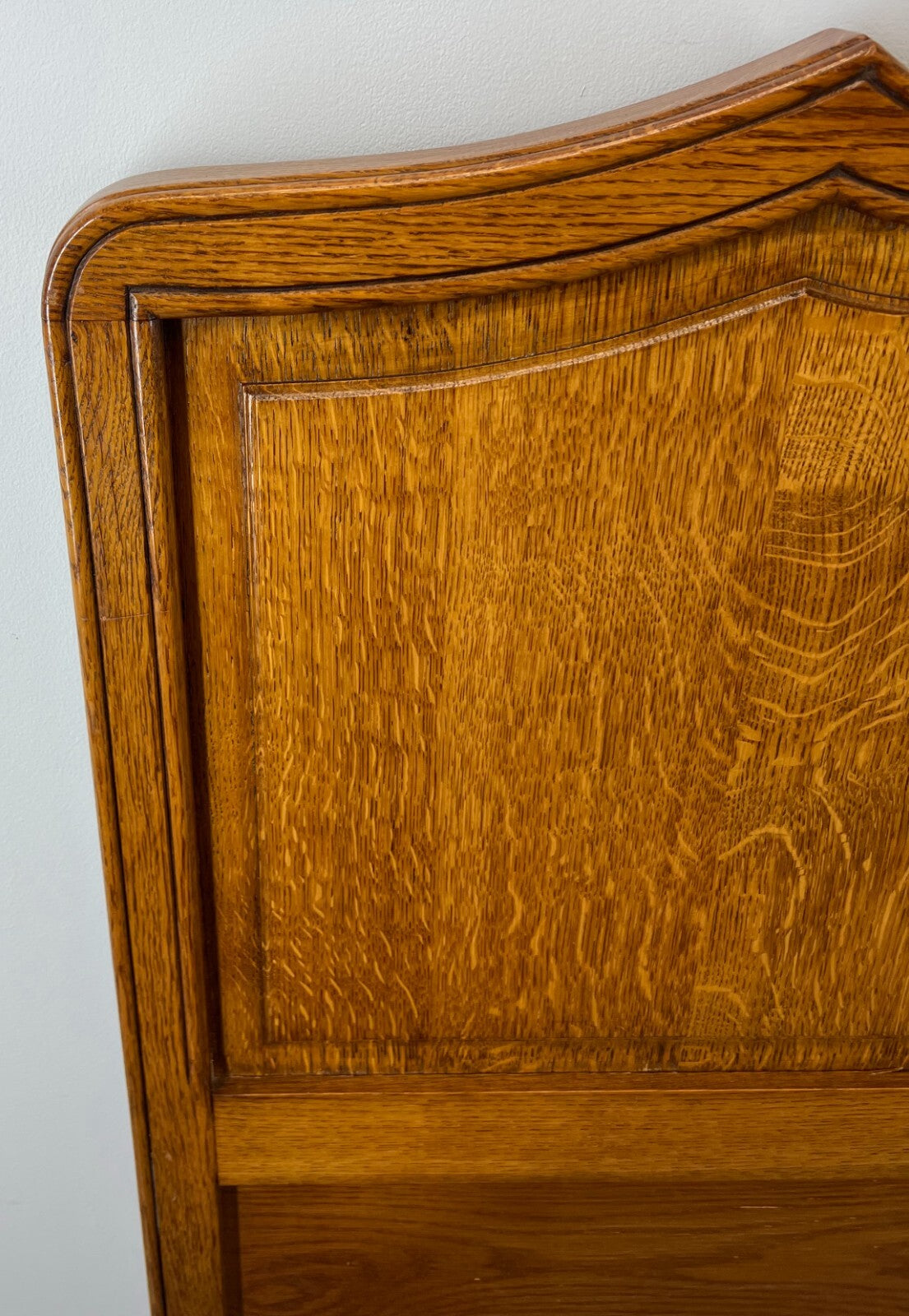Bed Vintage French Louis XVI Oak Double Bed Frame Carved Headboard LOT 29677