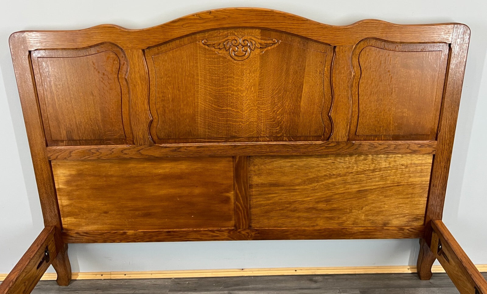 Bed Vintage French Louis XVI Oak Double Bed Frame Carved Headboard LOT 36642