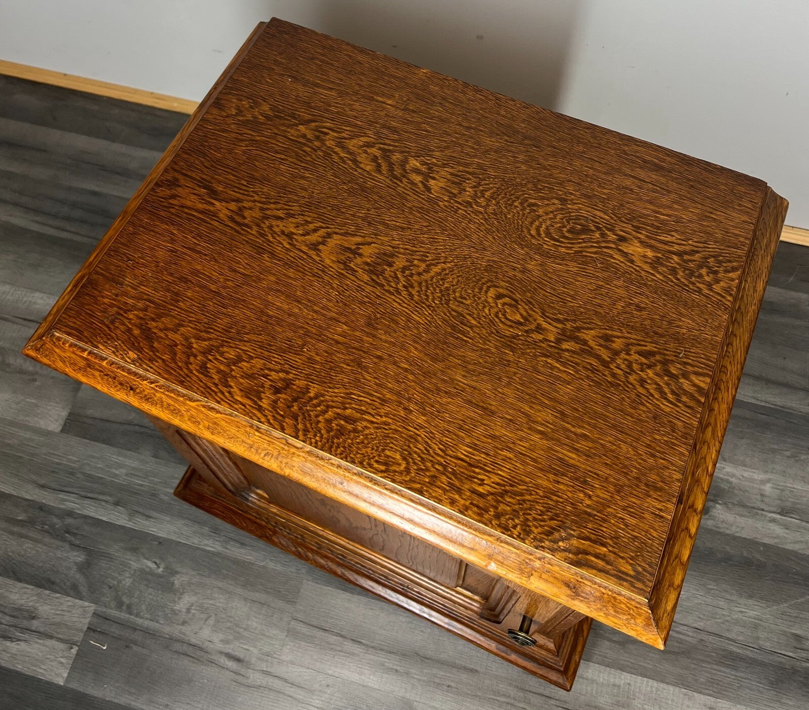 Pair of Bedside Tables Vintage French Style Cupboards Carved Cabinets LOT 31508