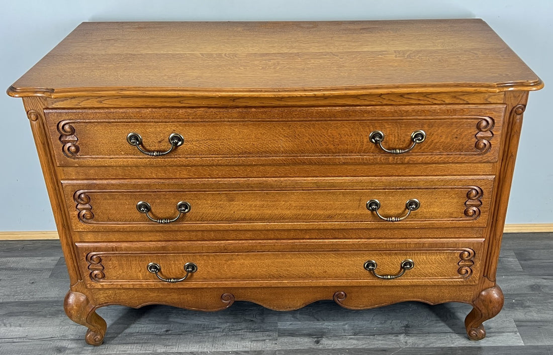 Chest of Drawers Vintage French Louis Oak 3 Drawers Carved Cabinet LOT 44740