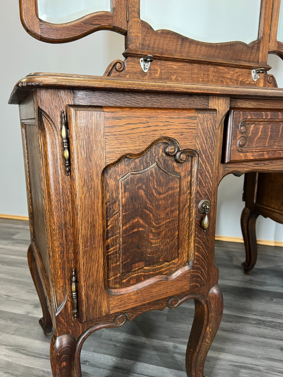 Vintage Dressing Table with Mirror French Louis Oak Vanity Table Makeup LOT 451911