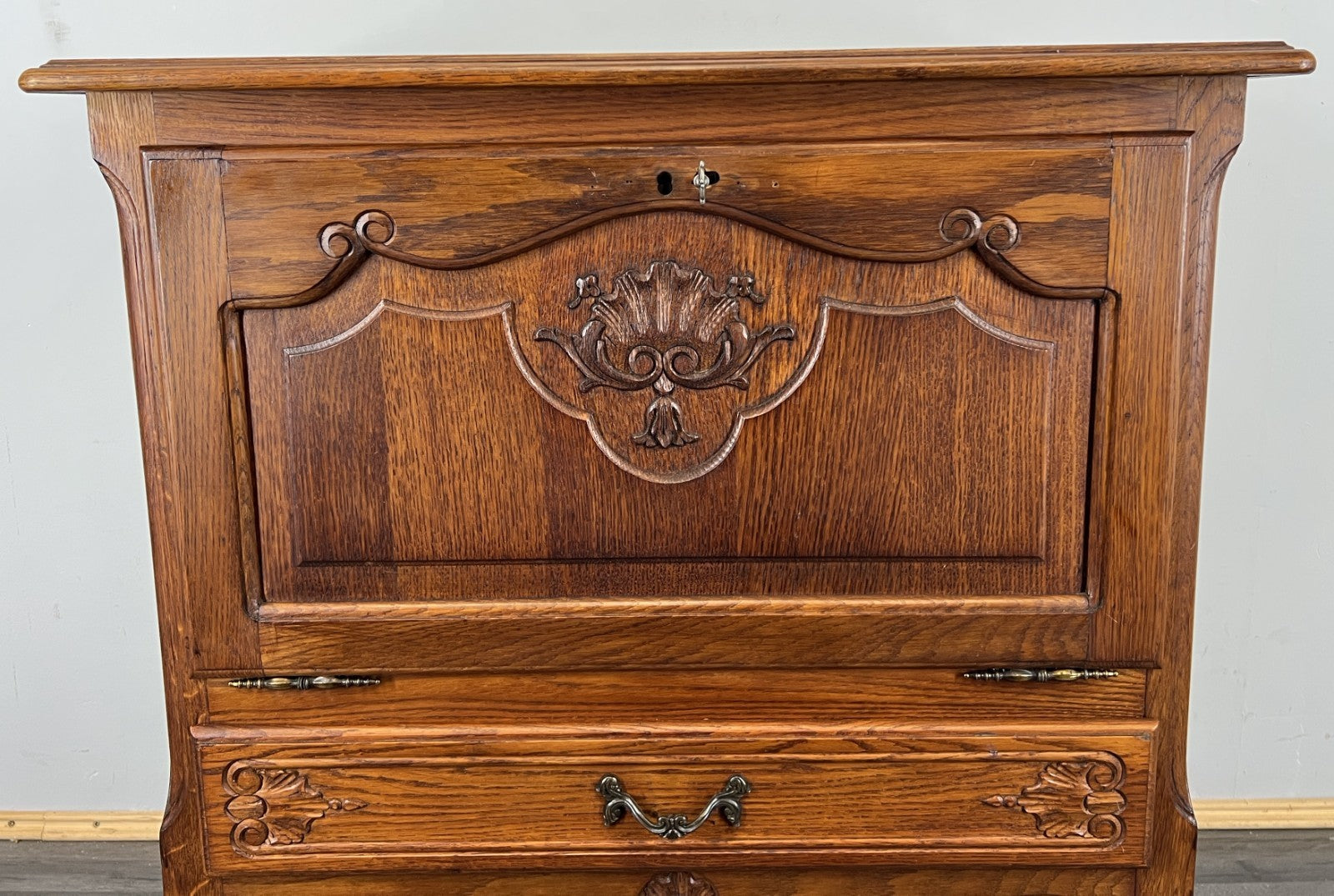 Cabinet Vintage French Louis XVI Style Oak Carved Sideboard with Drawer LOT 45794