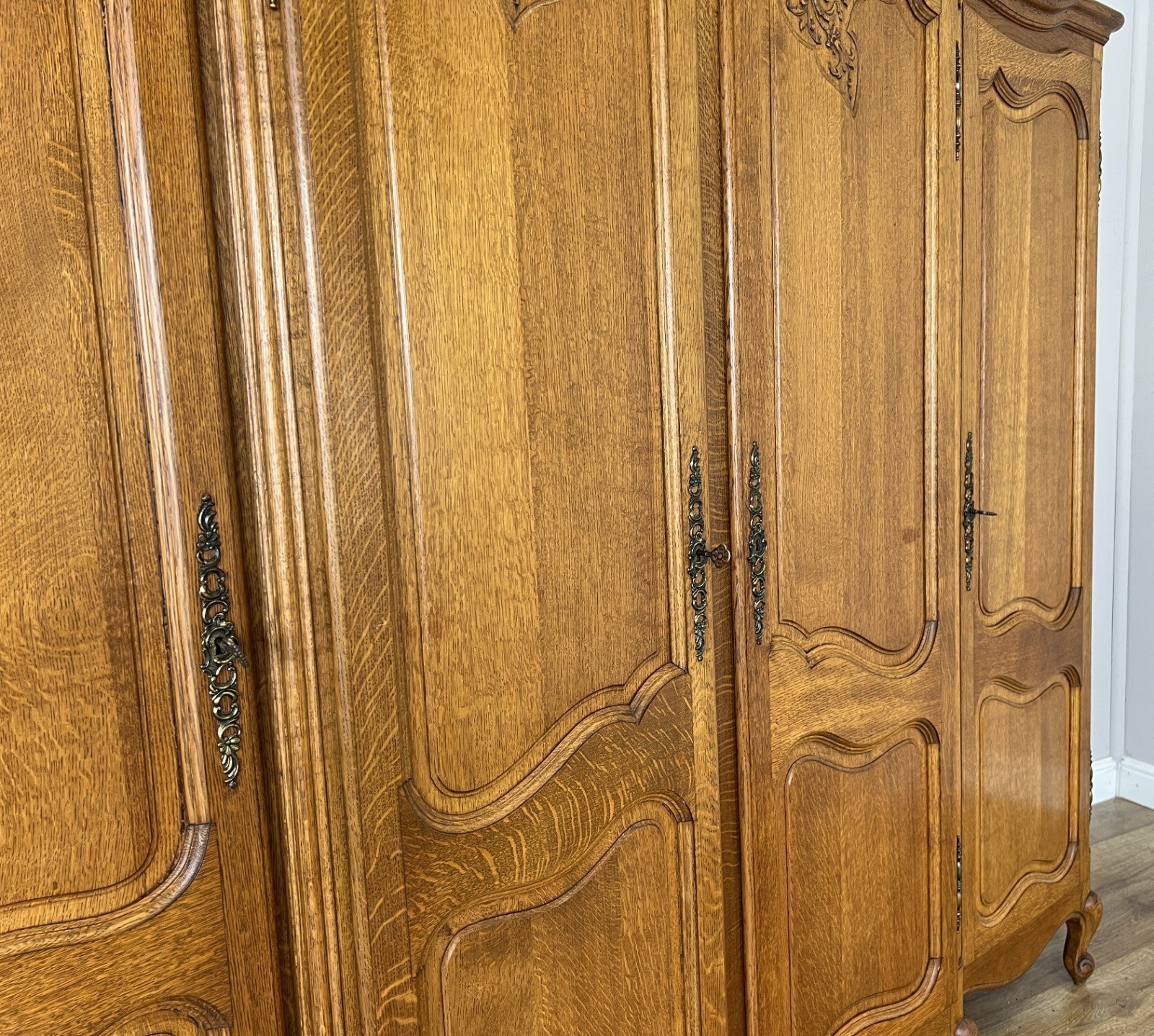 Wardrobe Vintage French Louis XVI Style Oak Four Door Carved Armoire LOT 63987