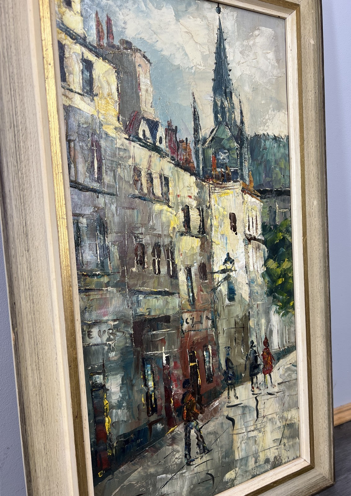 Vintage French Oil Painting City Scene Framed Artwork Signed LOT 46317
