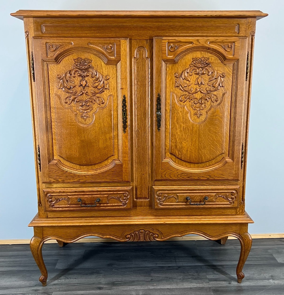 Cabinet Vintage French Louis XIV Style Carved Sideboard 2 Door Cupboard LOT 35521