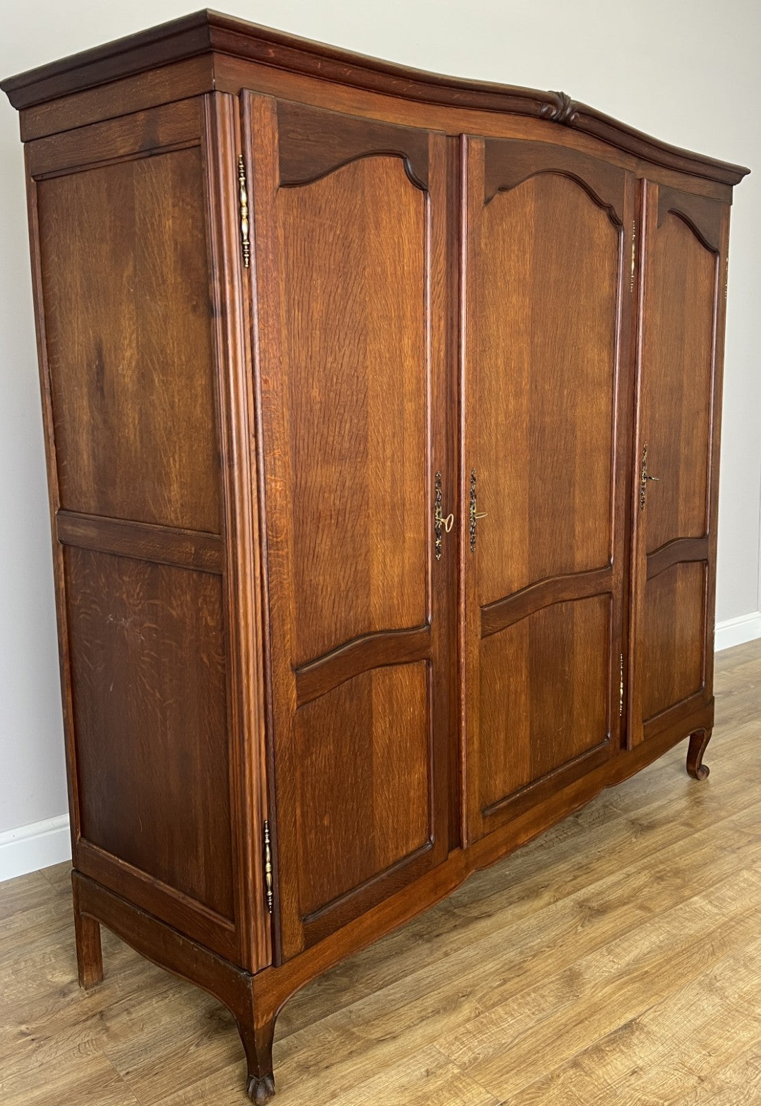 Wardrobe Vintage French Louis XVI Style Oak Three Door Carved Armoire LOT 61181