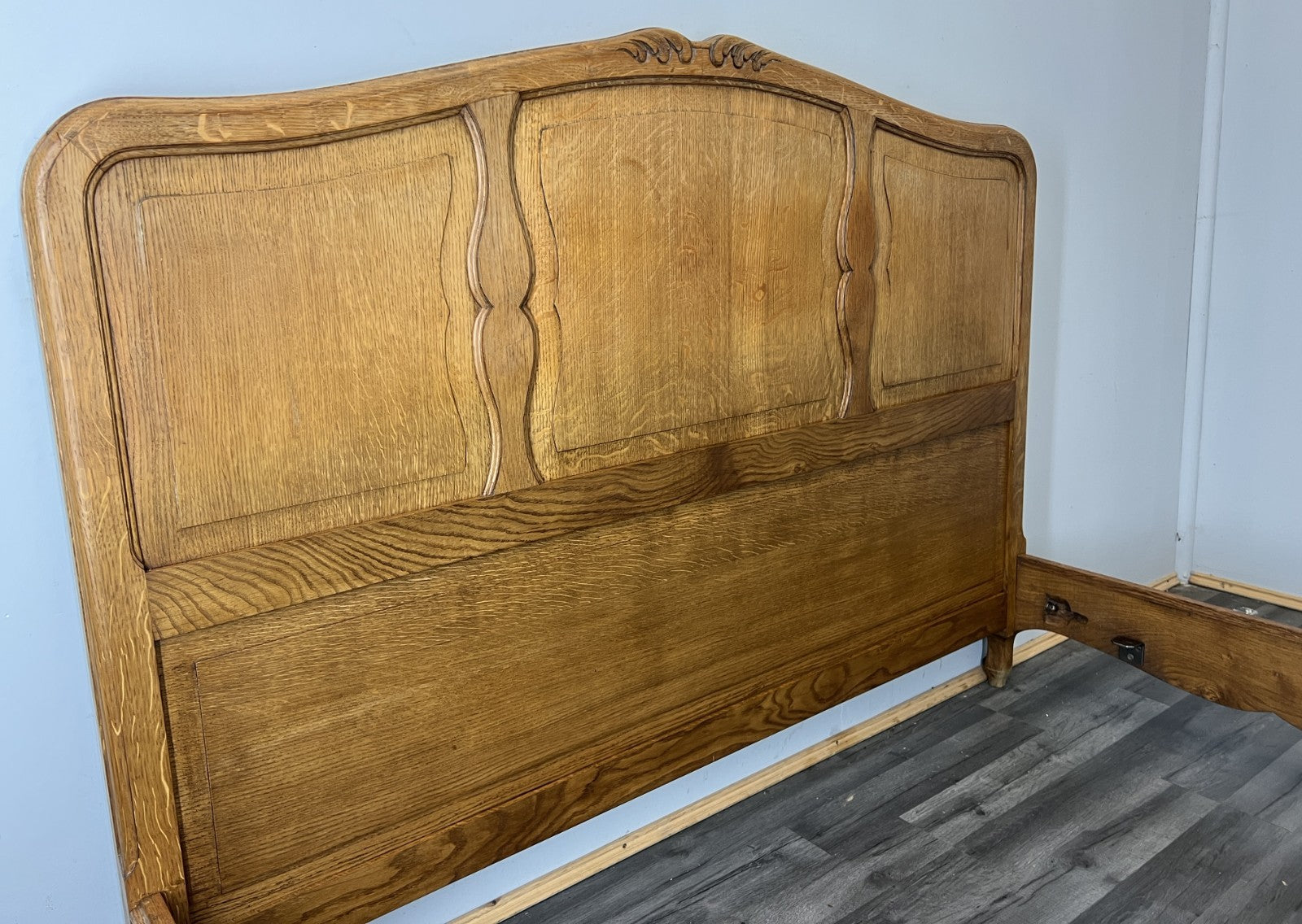 Bed Vintage French Louis XVI King Size Bed Frame Oak Carved Headboard LOT 470111