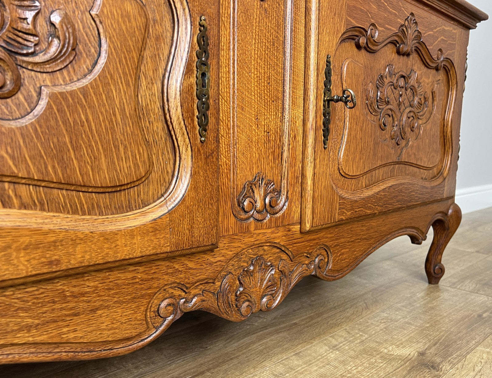 Bookcase Vintage French Louis XVI Oak Display Cabinet Carved Sideboard LOT 62829