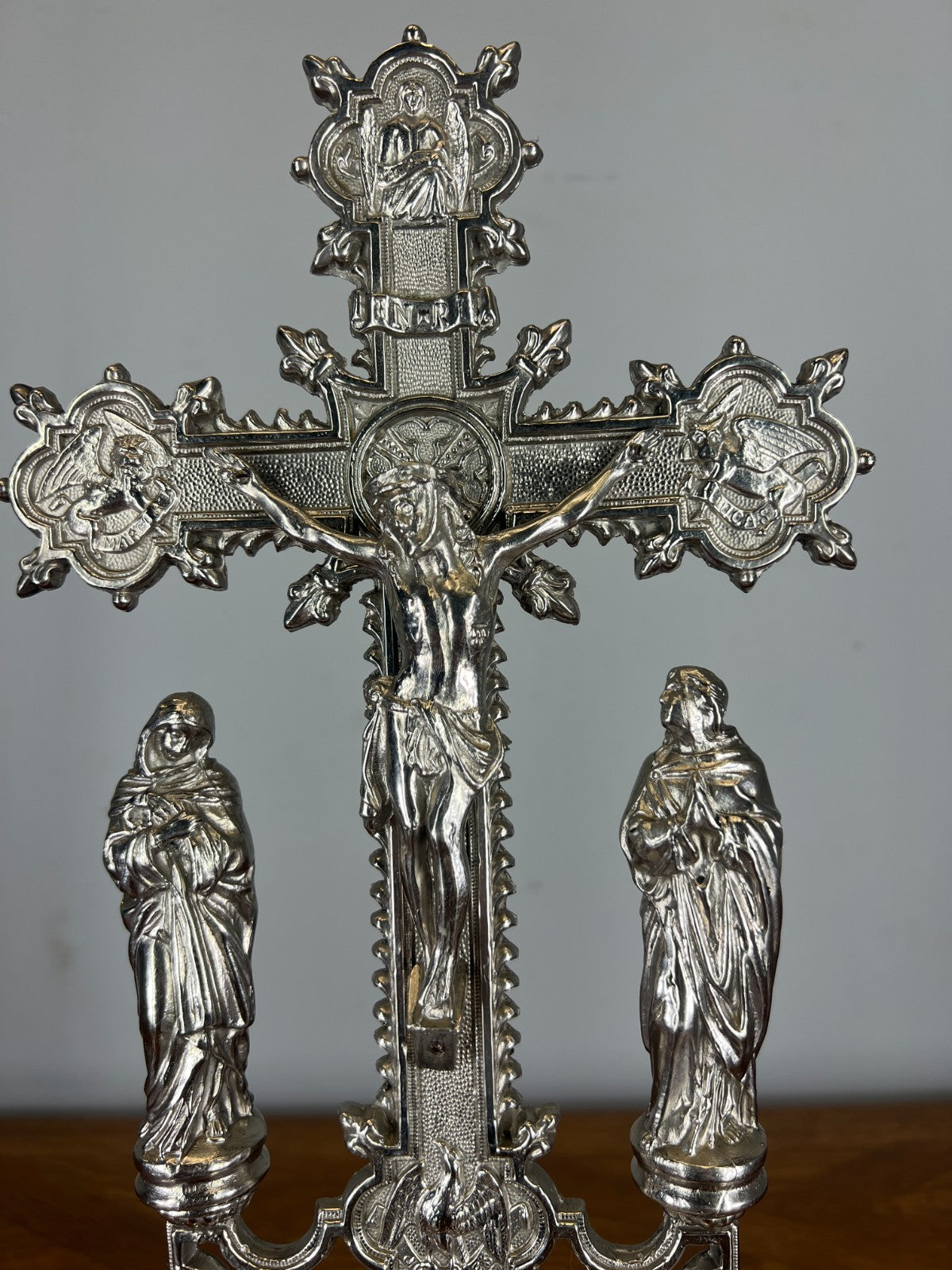 Crucifix Vintage French Style Religious Cross Ornate Stand LOT 46524