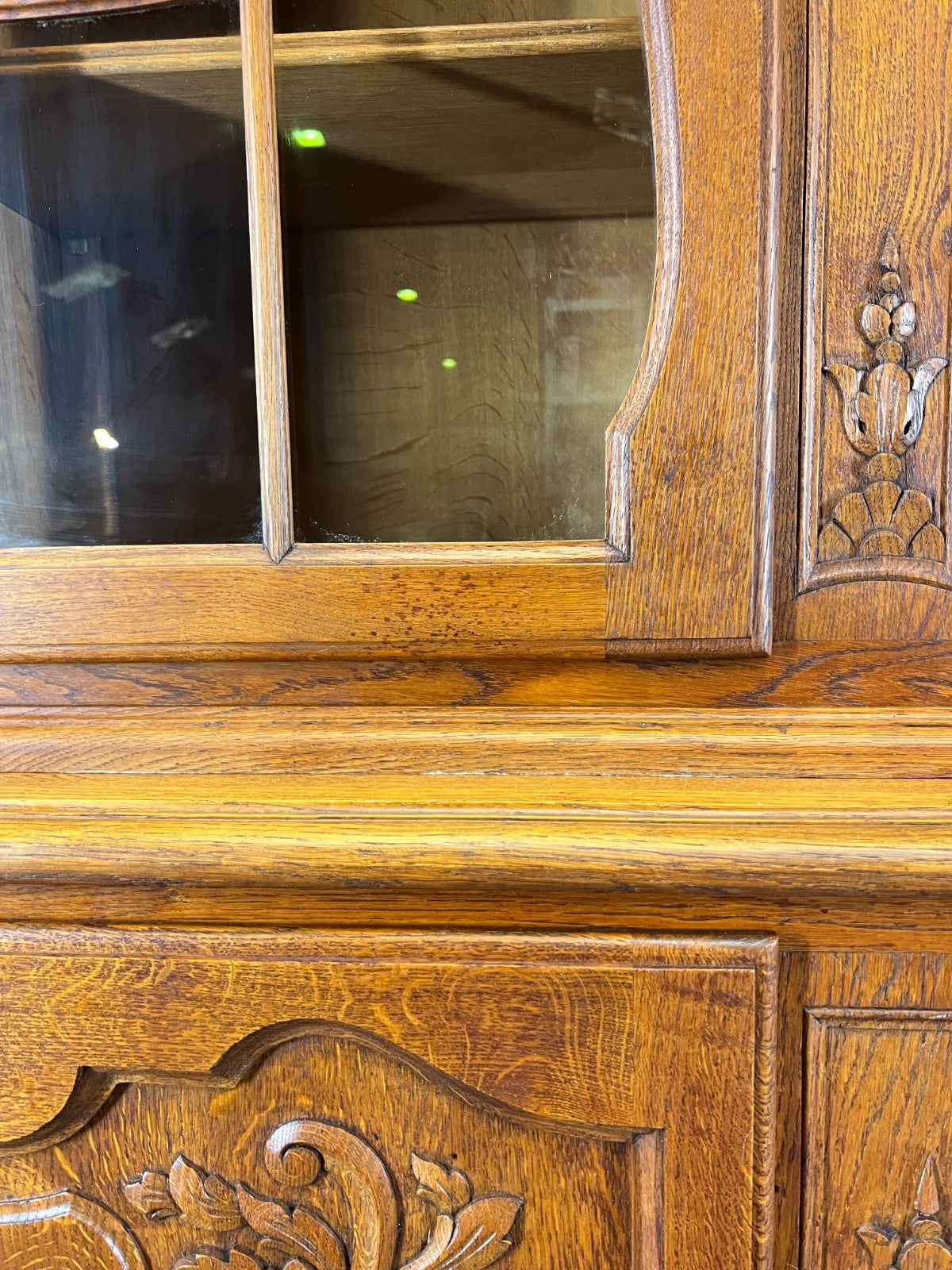 Bookcase Vintage French Louis XIV Style Oak Display Cabinet Sideboard LOT 448110