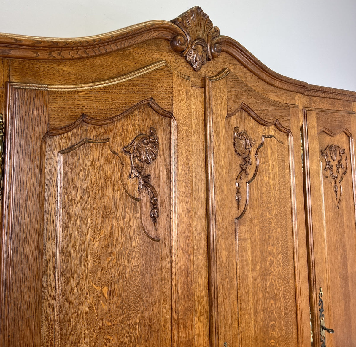 Wardrobe Vintage French Louis XVI Style Oak Four Door Carved Armoire LOT 6503