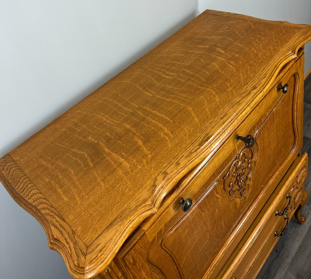 Cabinet Vintage French Louis XIV Style Bureau Sideboard Carved Cupboard LOT 35519