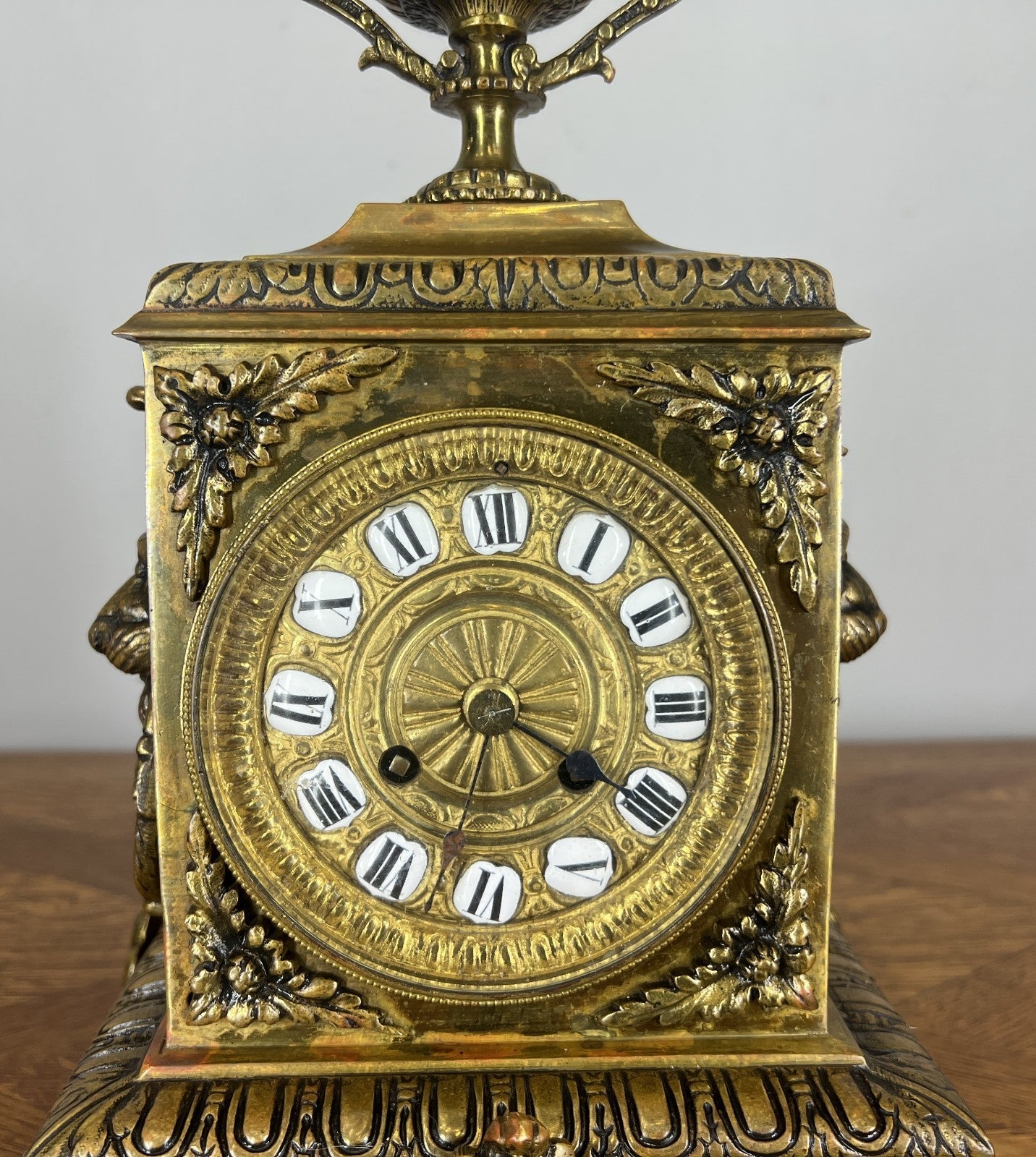 Clock Vintage French Style Clock Garniture with Candelabras LOT 46616
