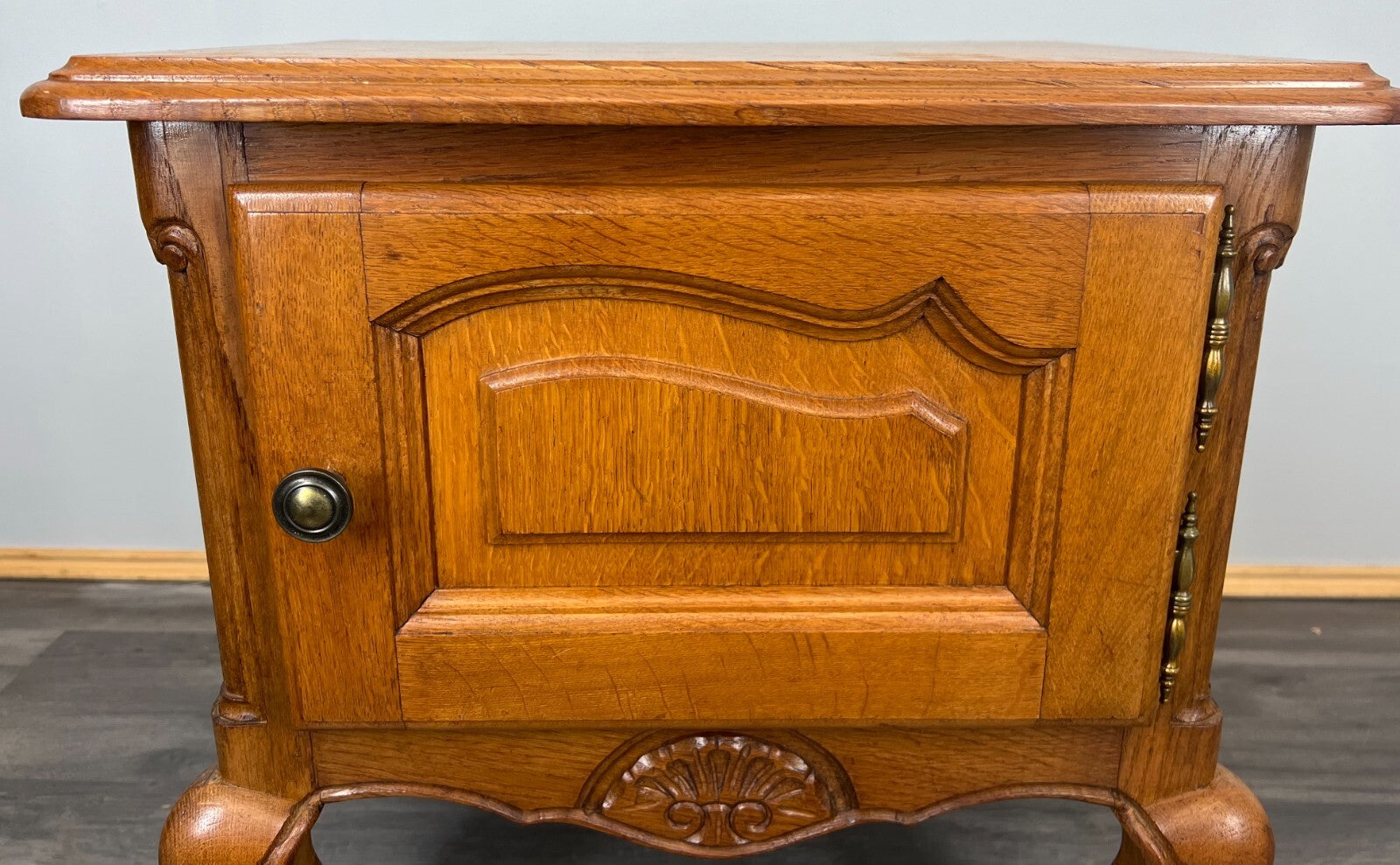 Pair of Bedside Tables Vintage French Louis Oak Nightstands Cabinets LOT 35185
