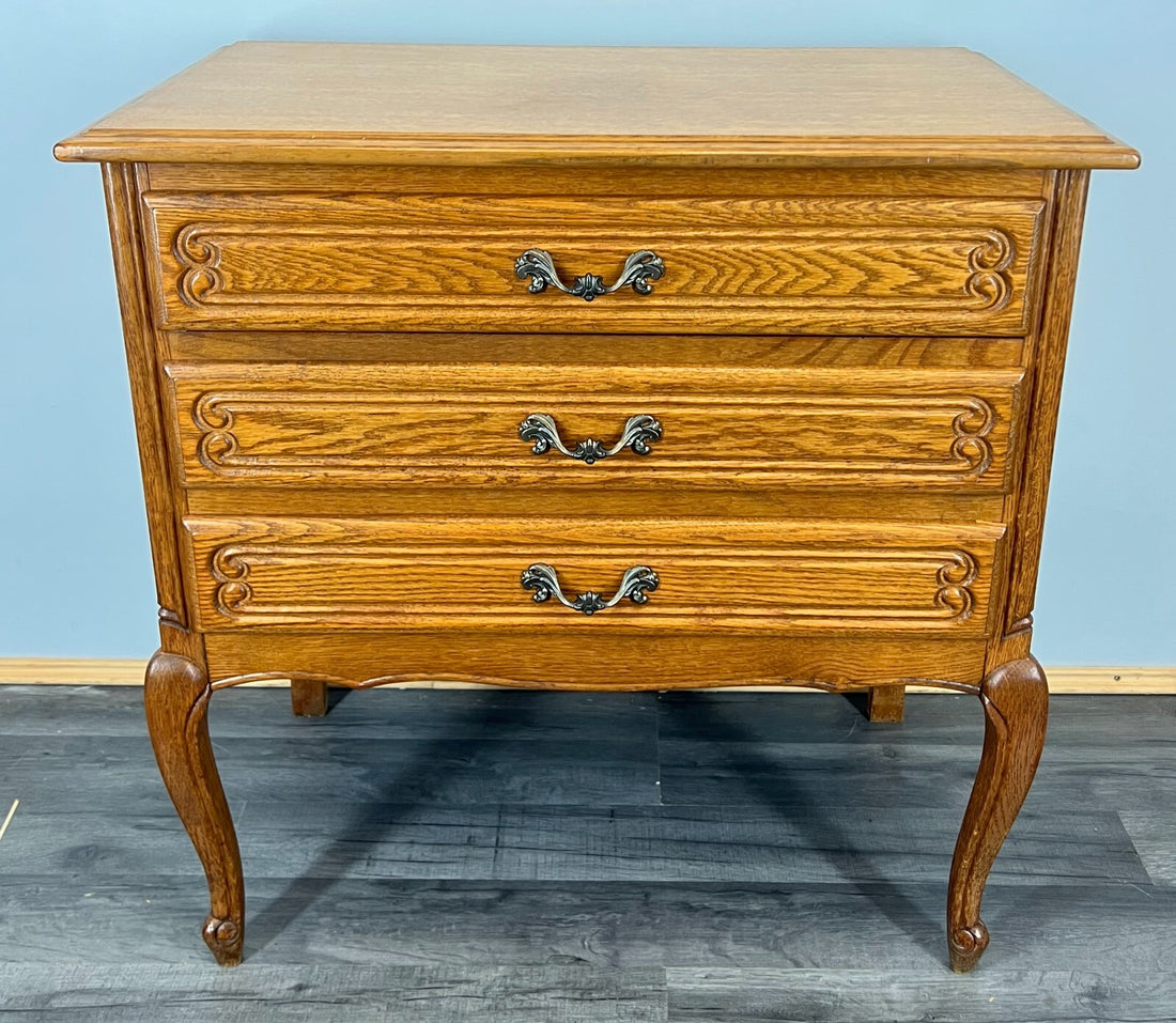 Chest of Drawers Vintage French Louis XVI Style Oak Carved Cabinet LOT 37730