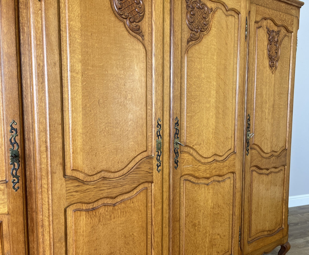 Wardrobe Vintage French Louis XVI Style Oak Four Door Carved Armoire LOT 6494