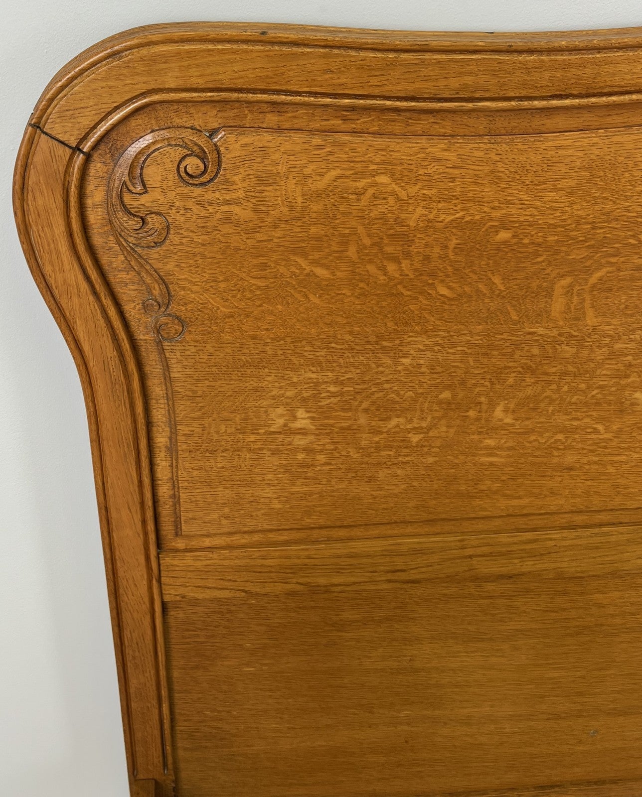 Bed Vintage French Louis XVI Double Bed Frame Oak Carved Headboard LOT 48759