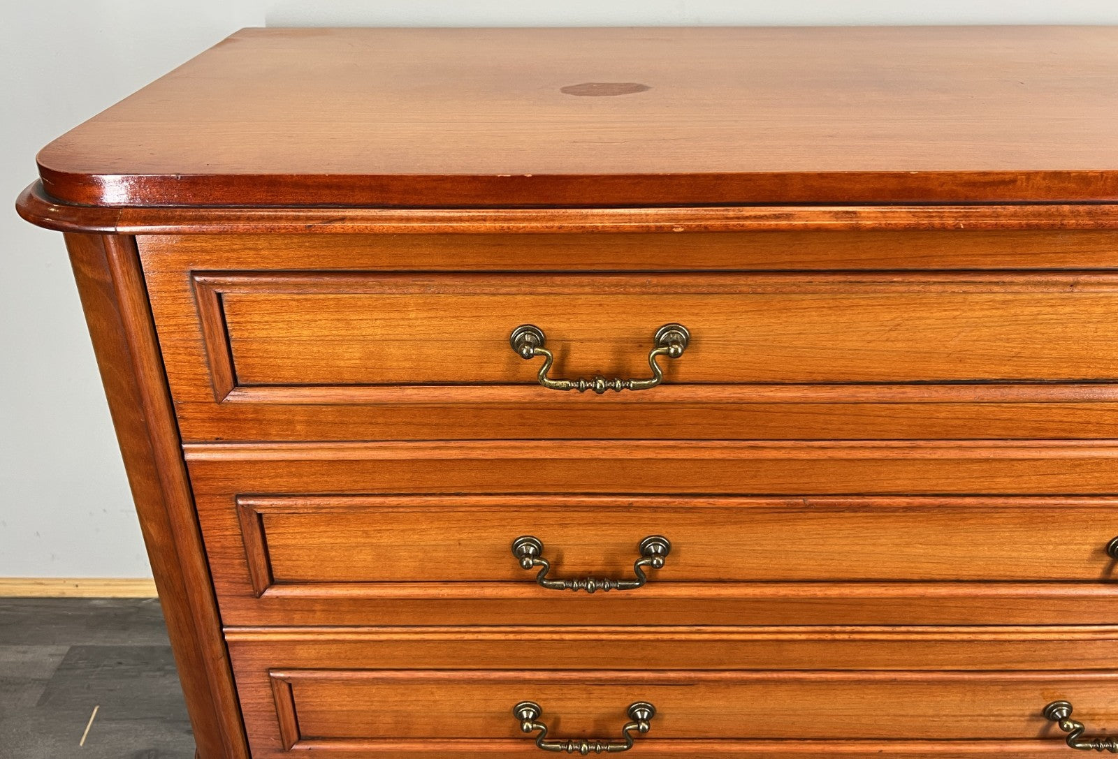 Chest of Drawers Vintage French Louis XVI Style Carved Cabinet LOT 43263