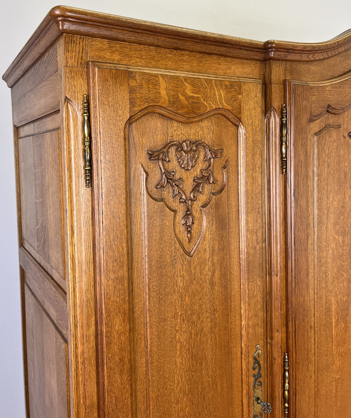 Wardrobe Vintage French Louis XVI Style Oak Four Door Carved Armoire LOT 6503