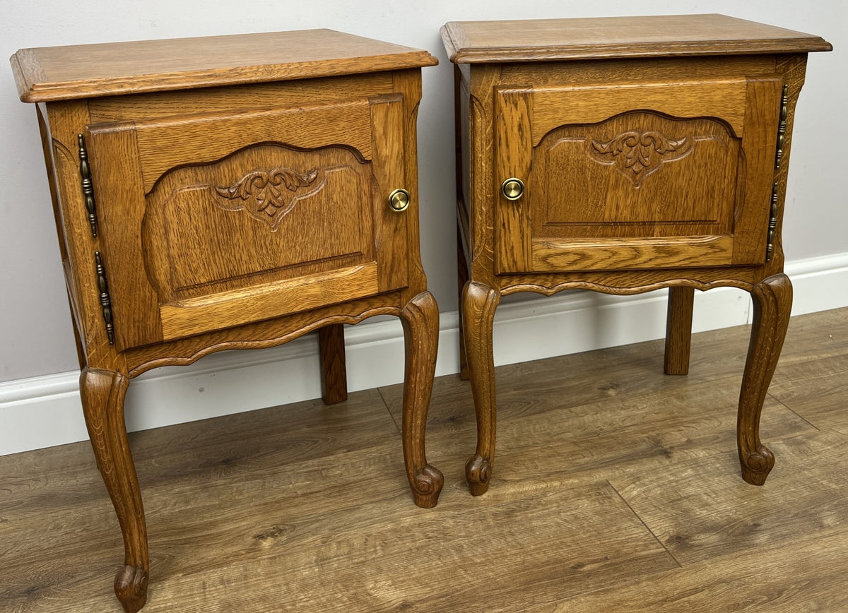 Pair of Bedside Tables Vintage French Louis Oak Nightstands Cabinets LOT 62972
