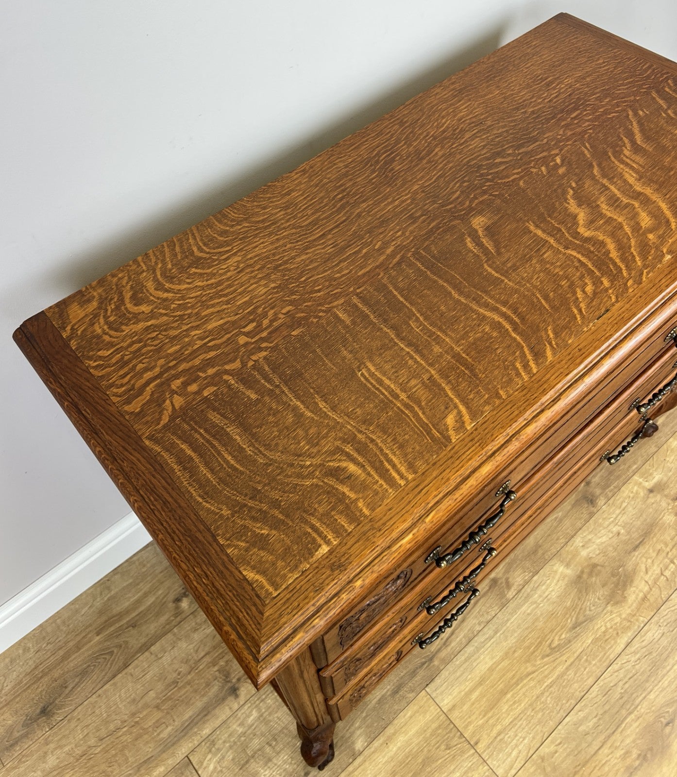 Chest of Drawers Vintage French Louis Oak 3 Drawers Carved Cabinet LOT 62538