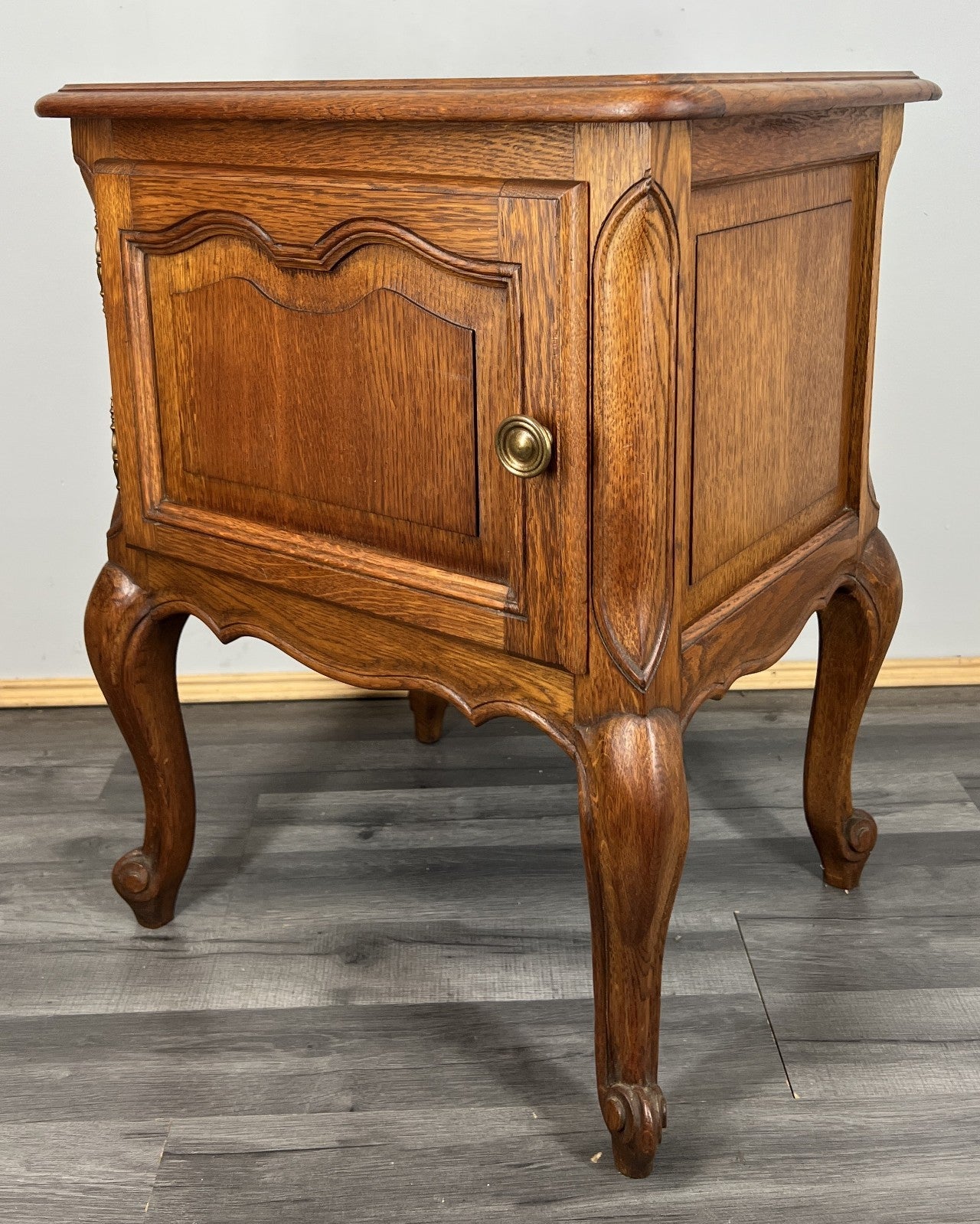 Bedside Table Vintage French Louis XVI Carved Oak Nightstand Cabinet LOT 45305