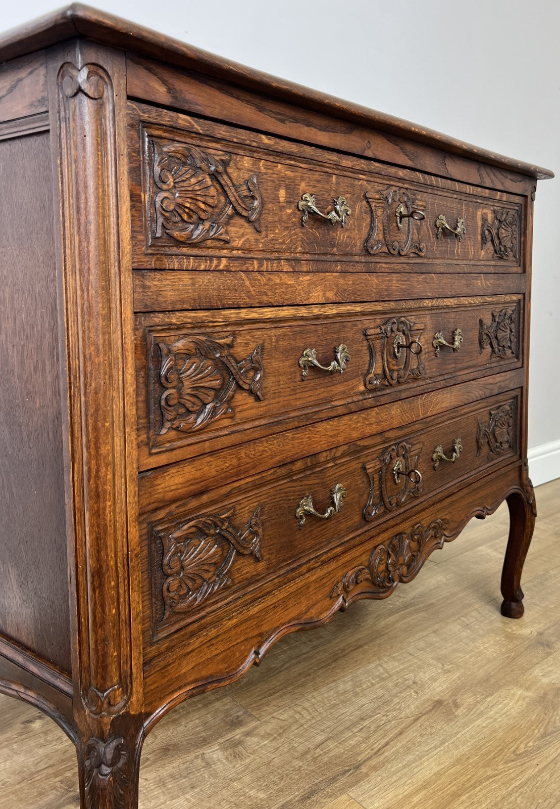 Chest of Drawers Vintage French Louis Oak 3 Drawers Carved Cabinet LOT 625210