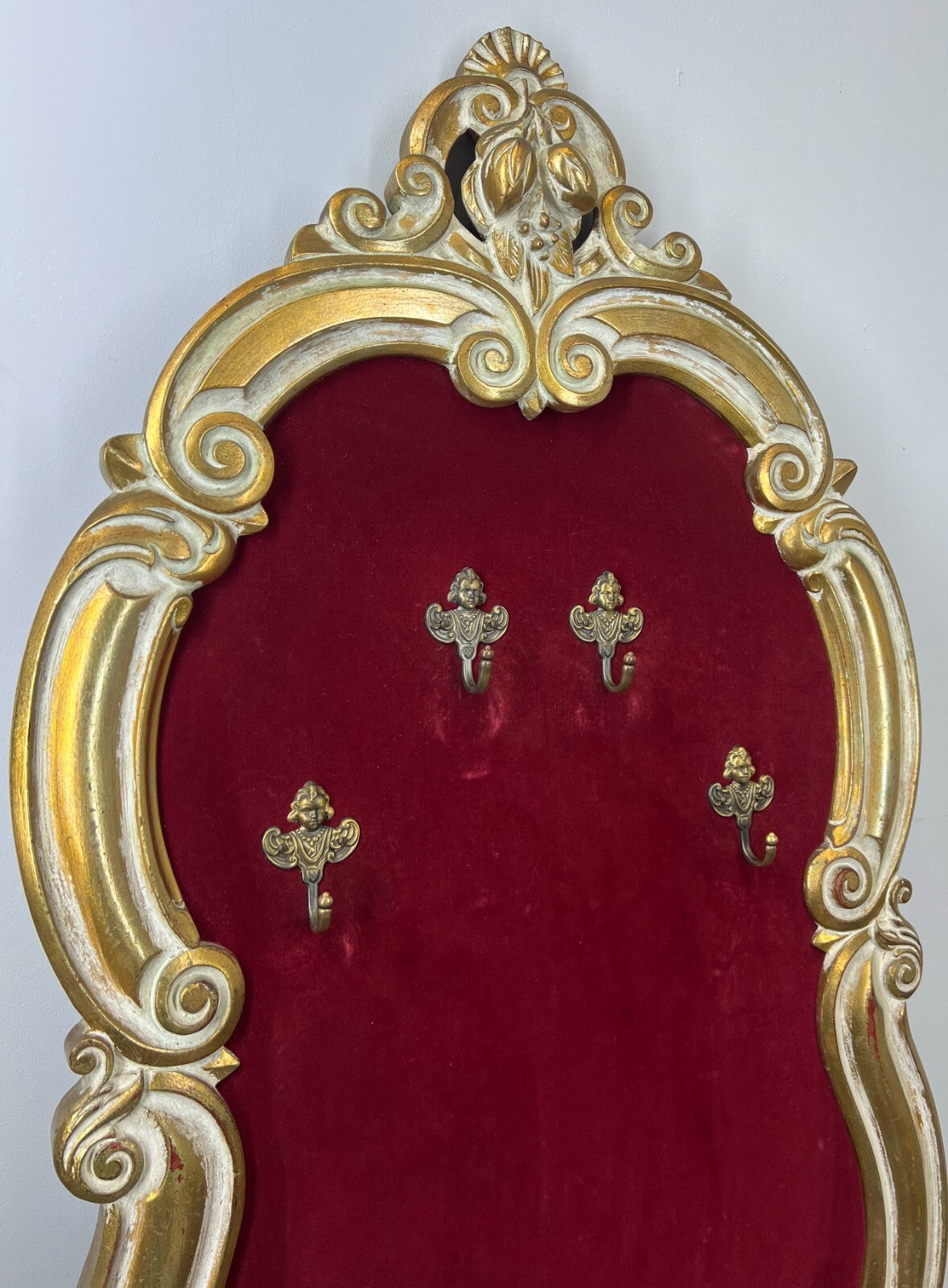 Coat Rack Antique French Style Ornate Wall Mounted 4 Hook Hall Rack LOT 28442