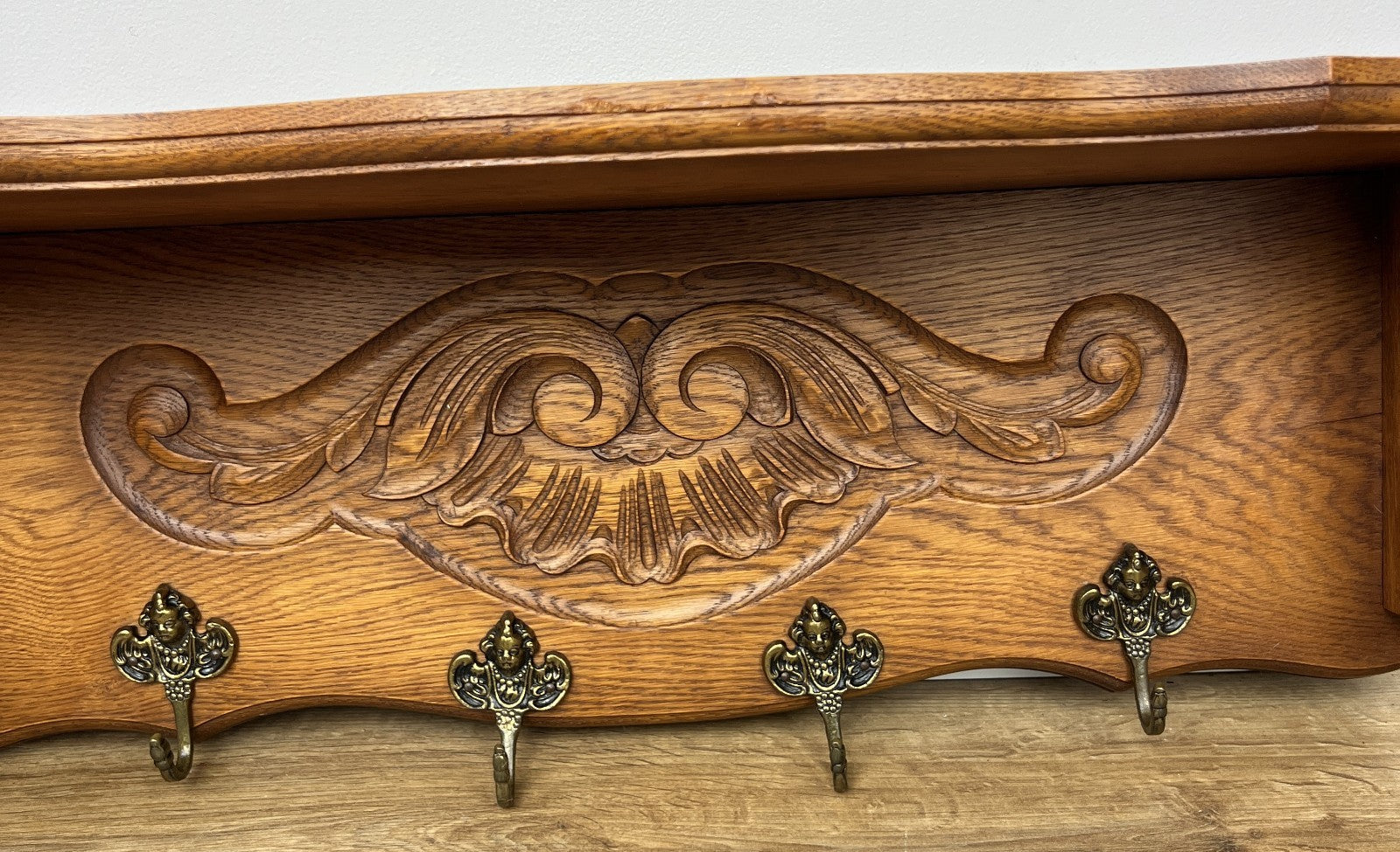 Coat Rack Vintage French Oak Wall Mounted 4 Hooks Carved Rack Hanger LOT 62934