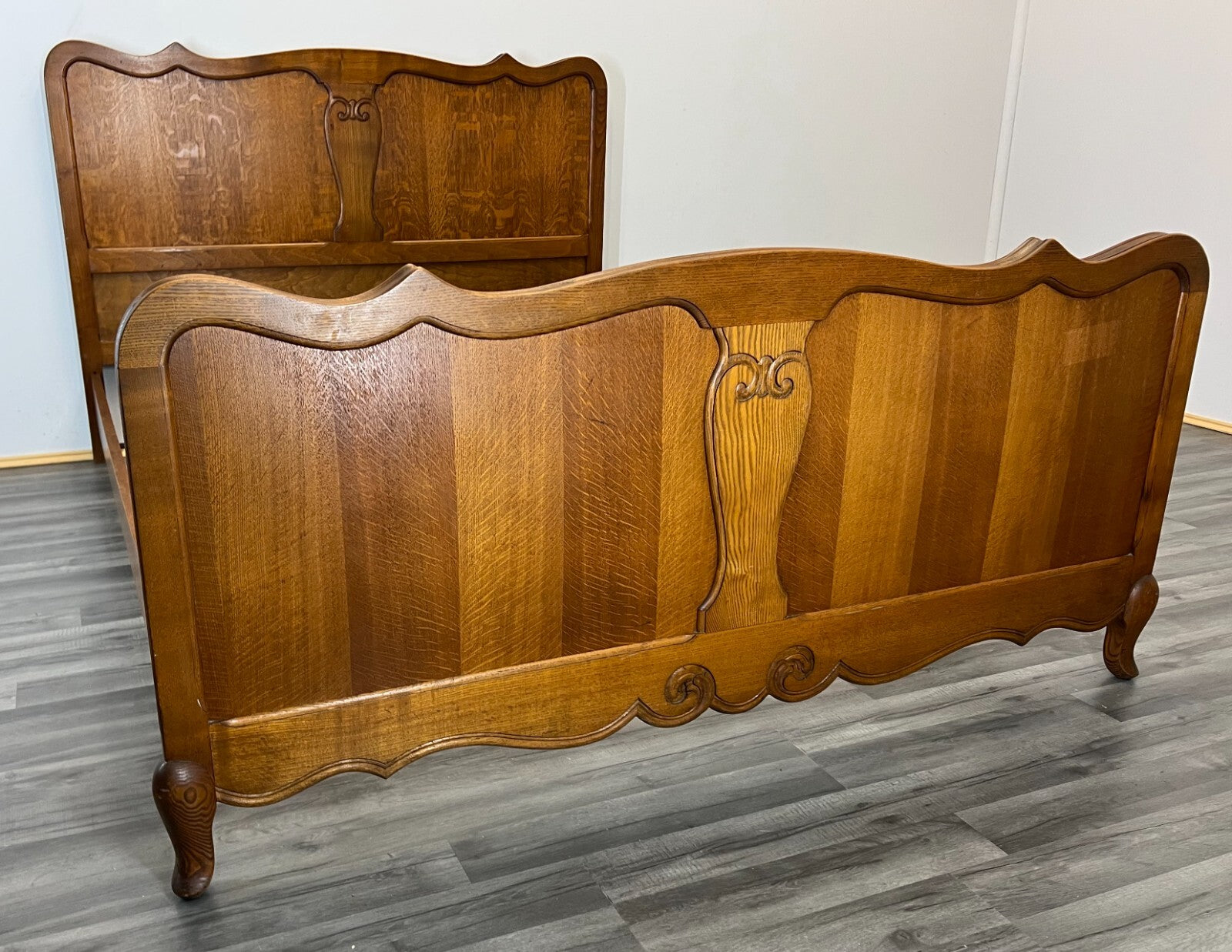 Bed Vintage French Louis XVI Double Bed Frame Oak Carved Headboard LOT 19721