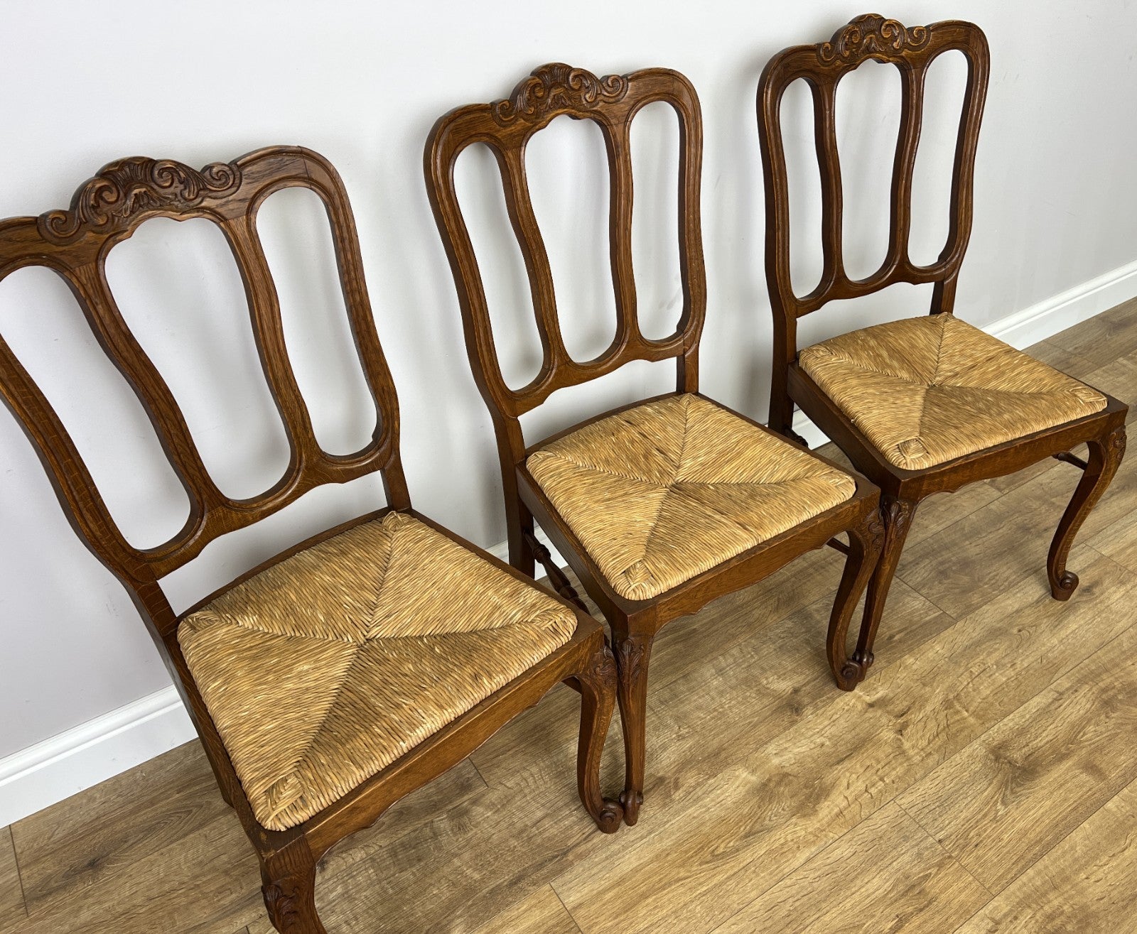 Dining Chairs Vintage French Louis Style Oak Rush Seat Set of 6 Chairs LOT 63487