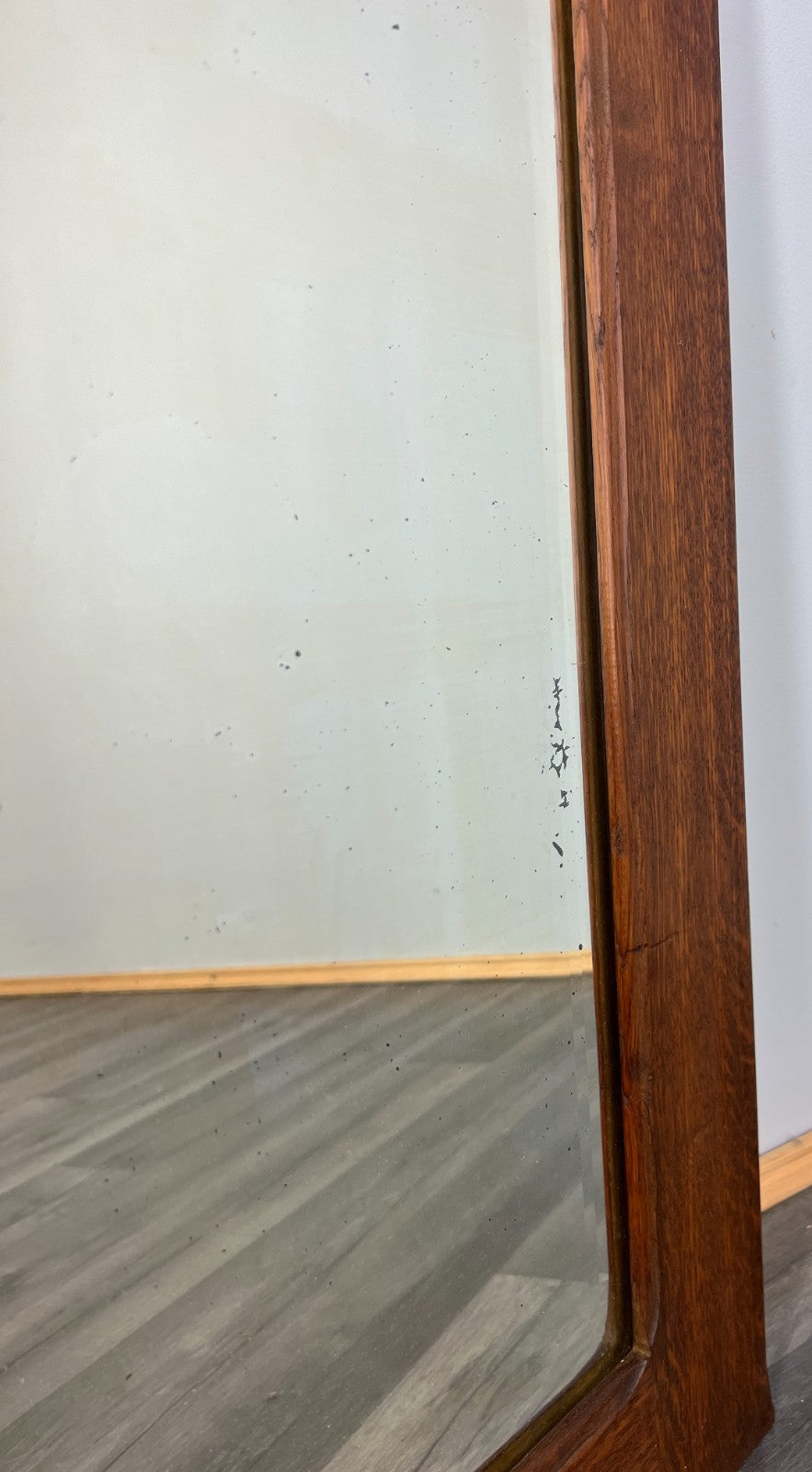 592172
