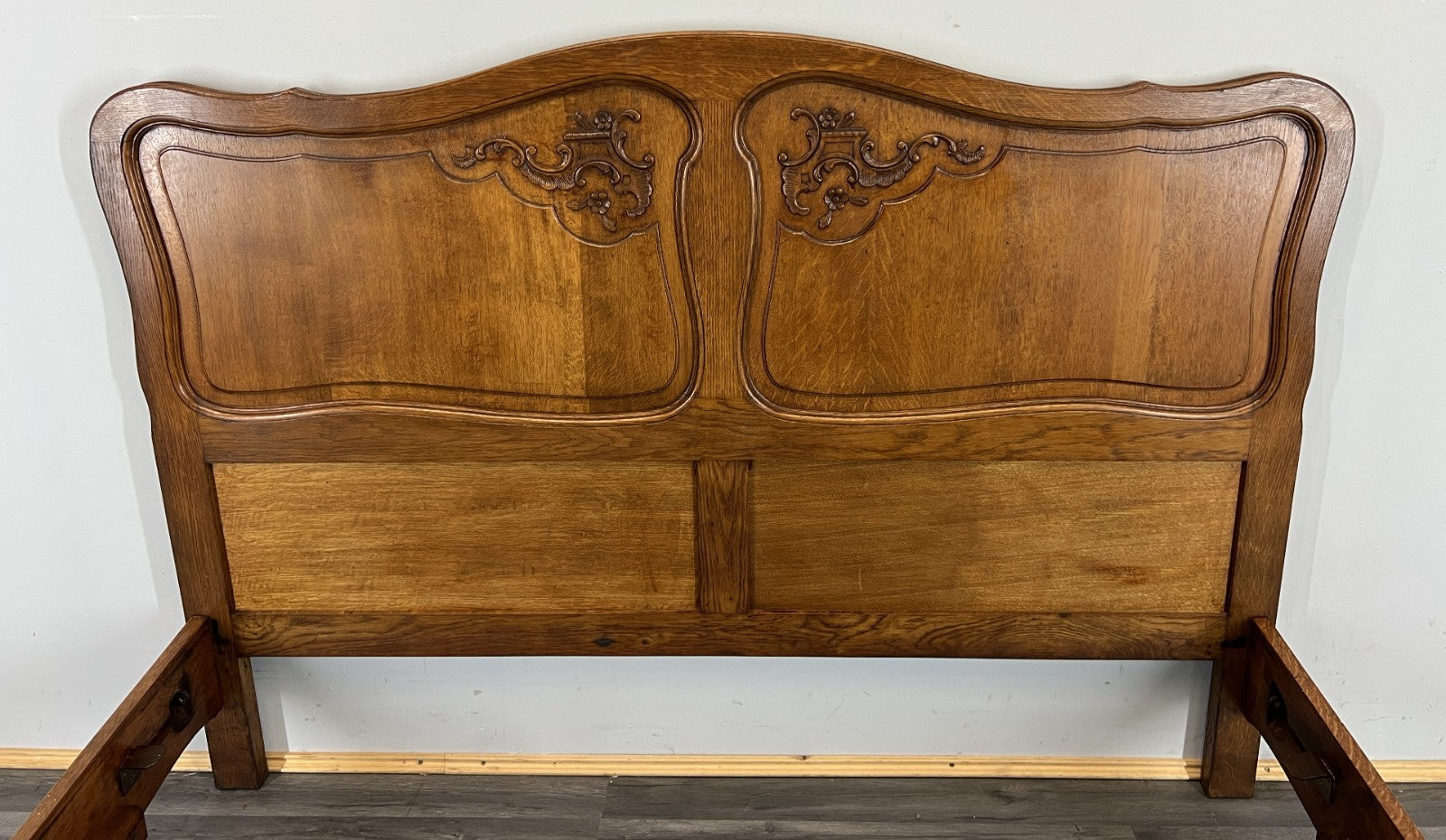 Bed Vintage French Louis XVI Double Bed Frame Oak Carved Headboard LOT 46356