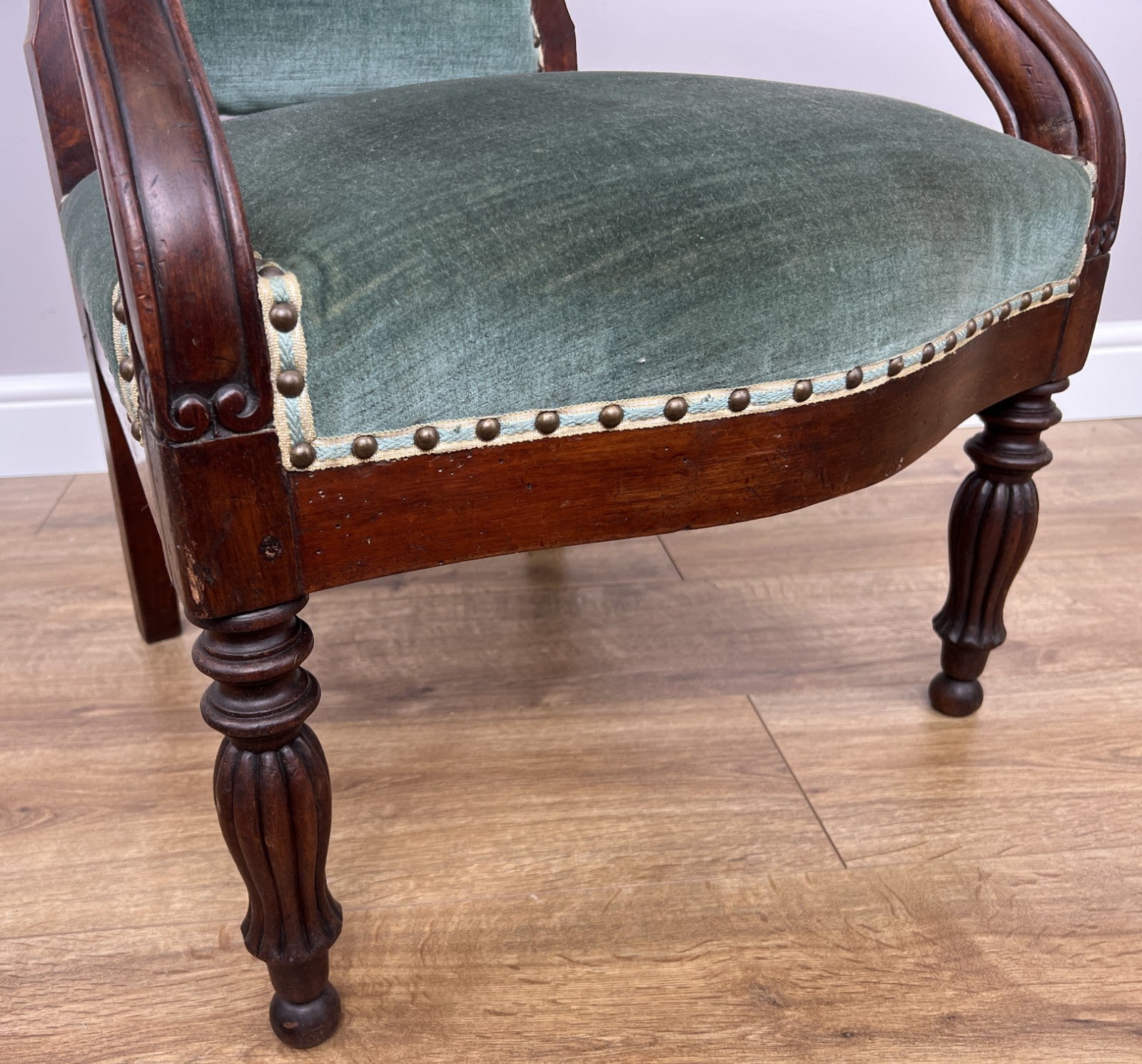 Armchair Antique French Style Walnut Upholstered Seat Carved Chair LOT 628613