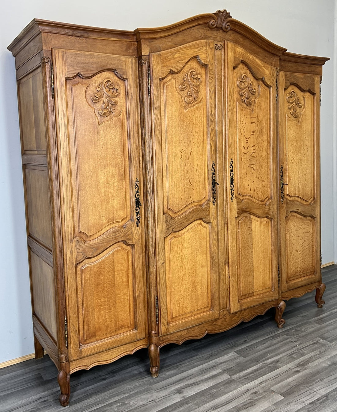 Wardrobe Vintage French Louis XVI Style Oak Four Door Armoire LOT 48130