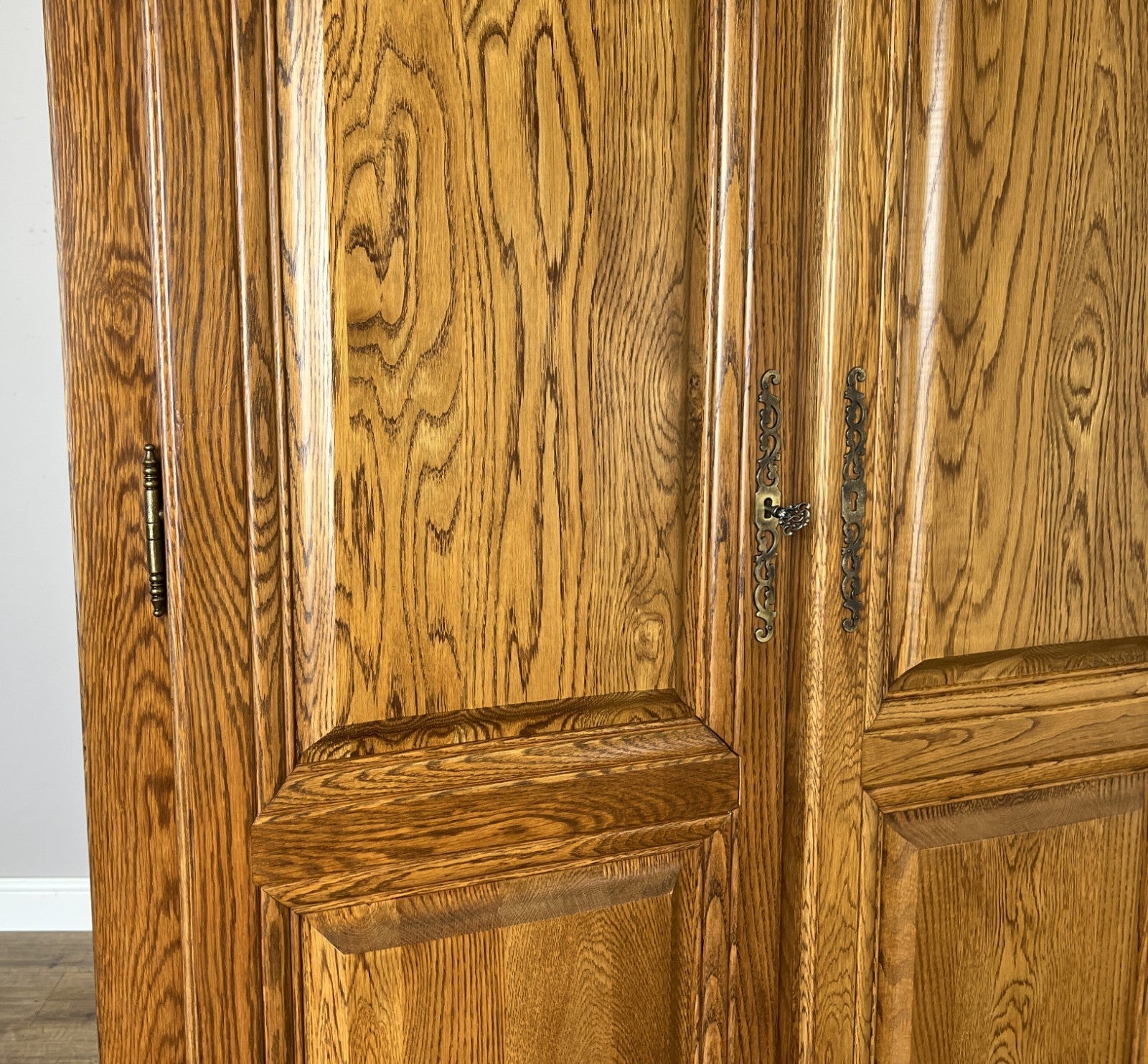 Wardrobe Vintage French Style Four Door Carved Armoire Cabinet LOT 61193