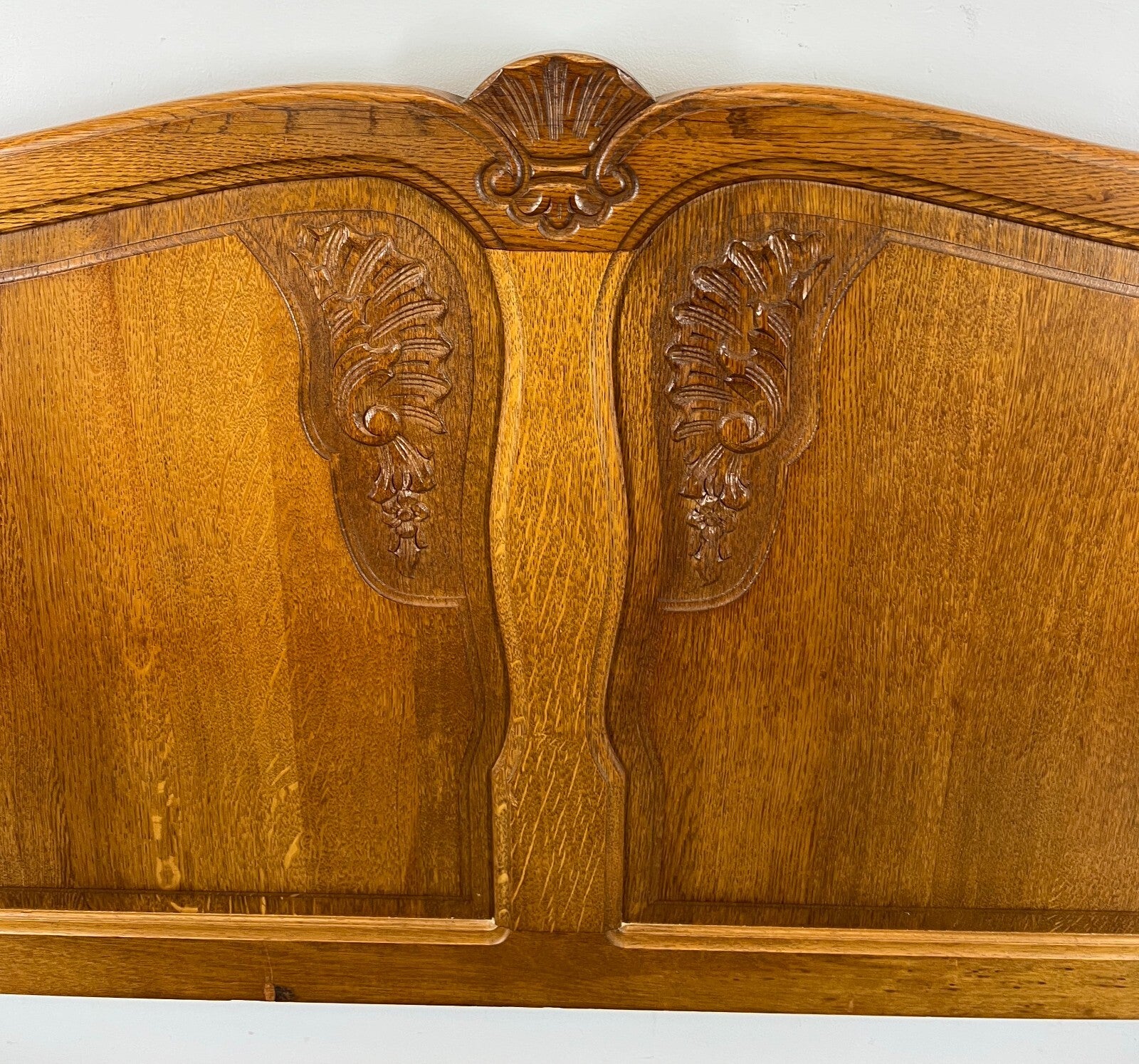 Bed Vintage French Louis XVI Oak Double Bed Frame Carved Headboard LOT 30133