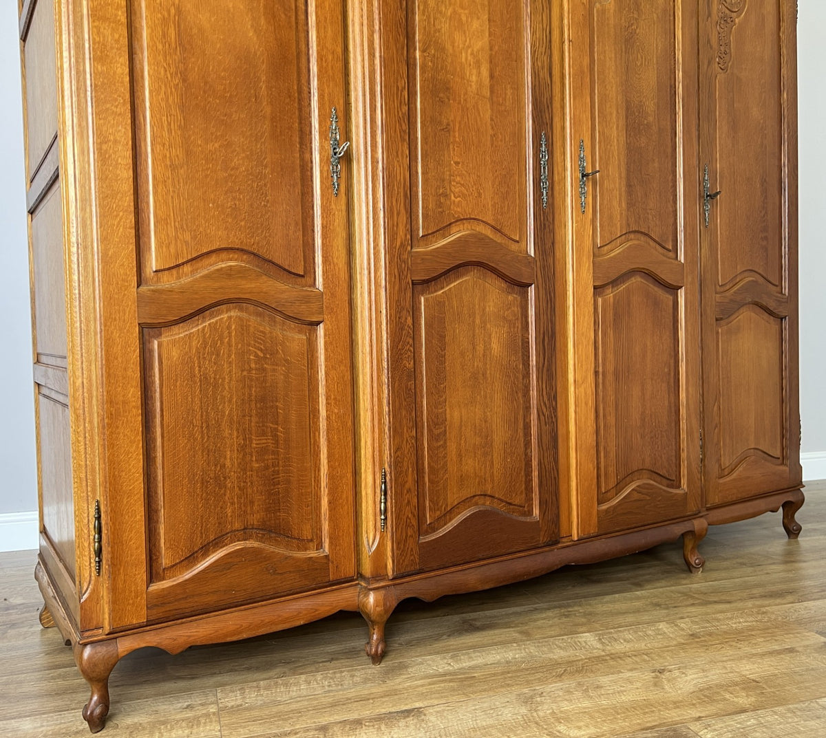 Wardrobe Vintage French Louis XVI Style Oak Four Door Carved Armoire LOT 6491