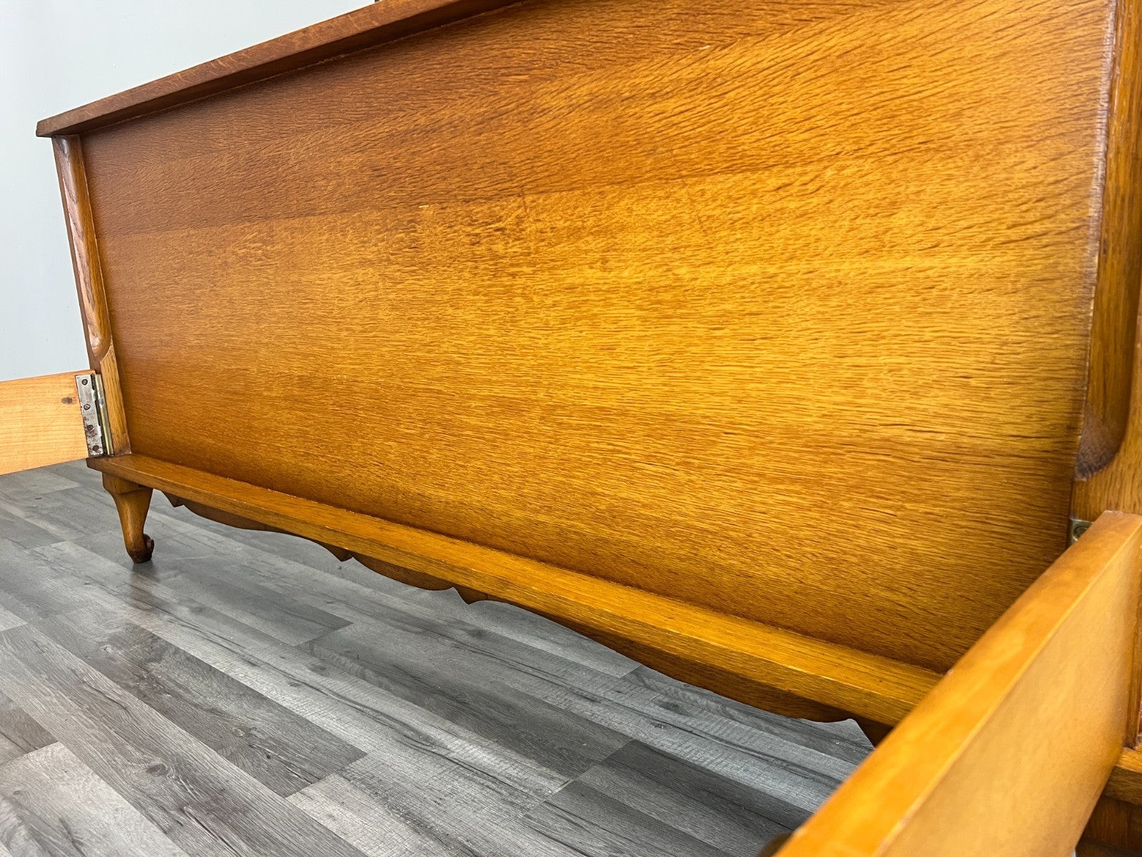 Bed Vintage French Louis XVI Double Bed Frame with Bedside Tables LOT 462813