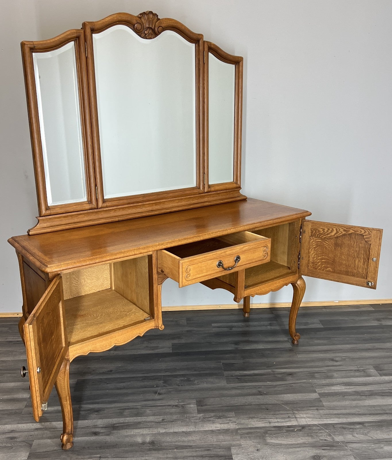 Vintage Dressing Table with mirror French Louis Oak Vanity Table Makeup LOT 456011